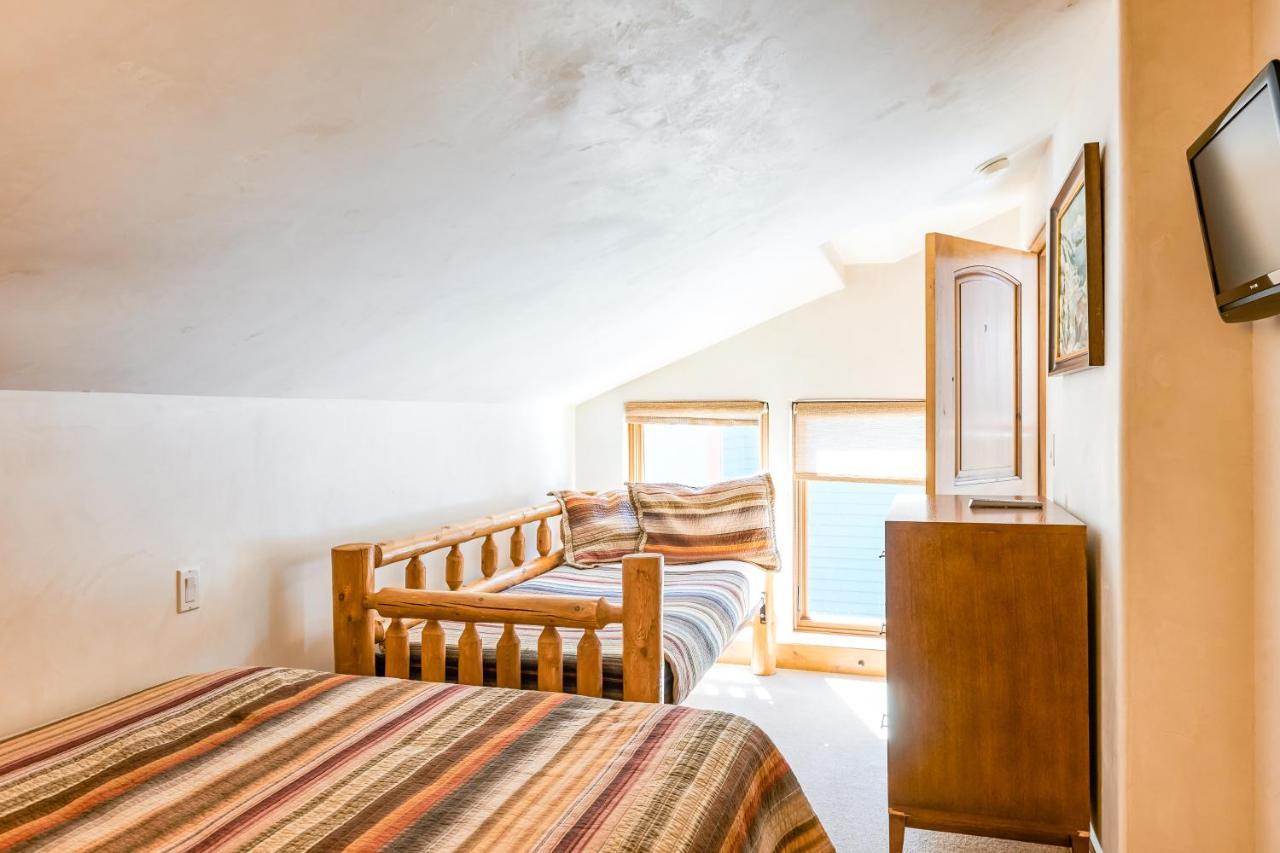 Telluride Lodge