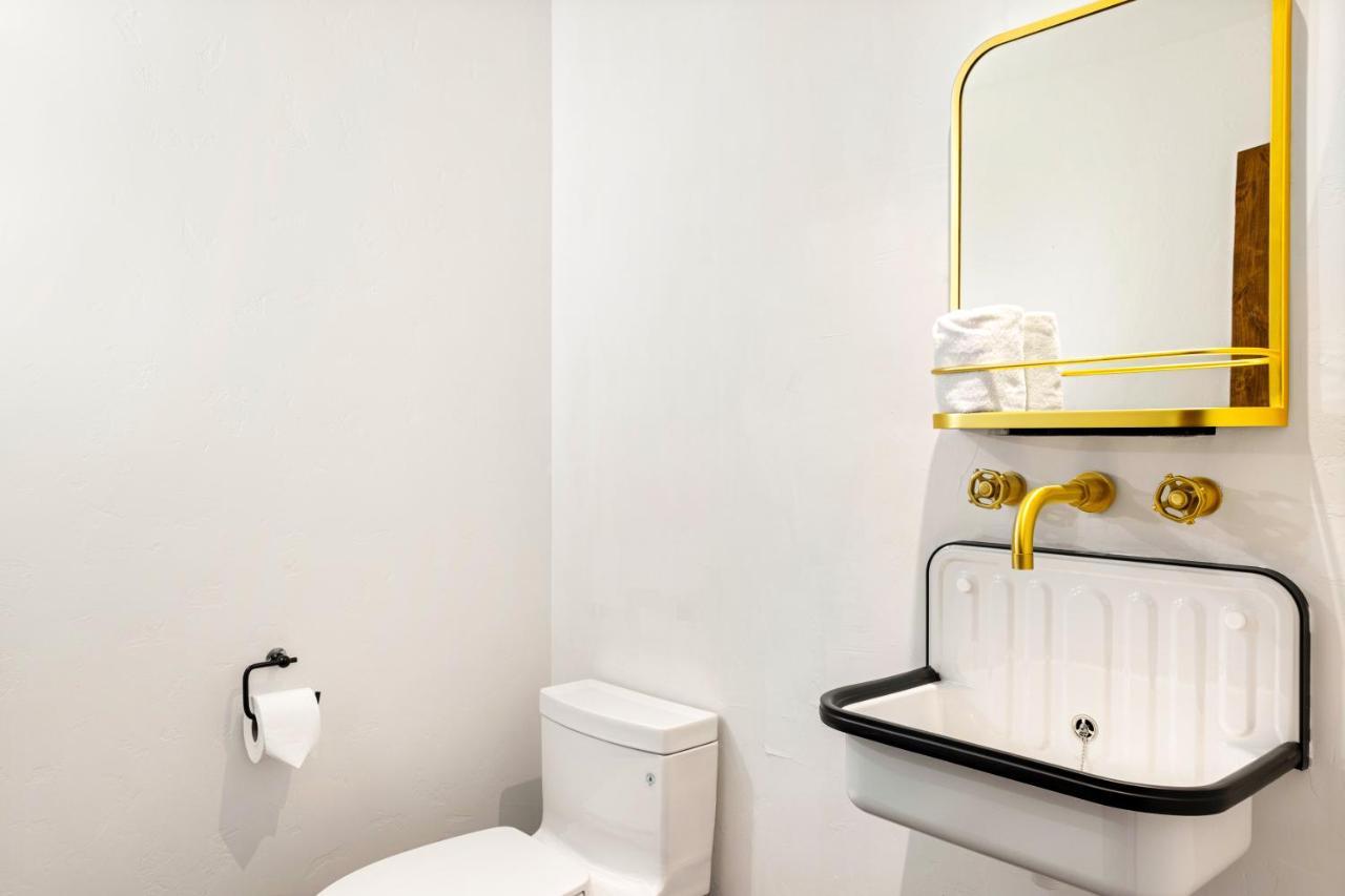 Apartment Dakota Place 7 *