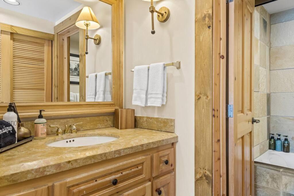 Aparthotel Blue Collar Boutique: Affordable Adventure Telluride