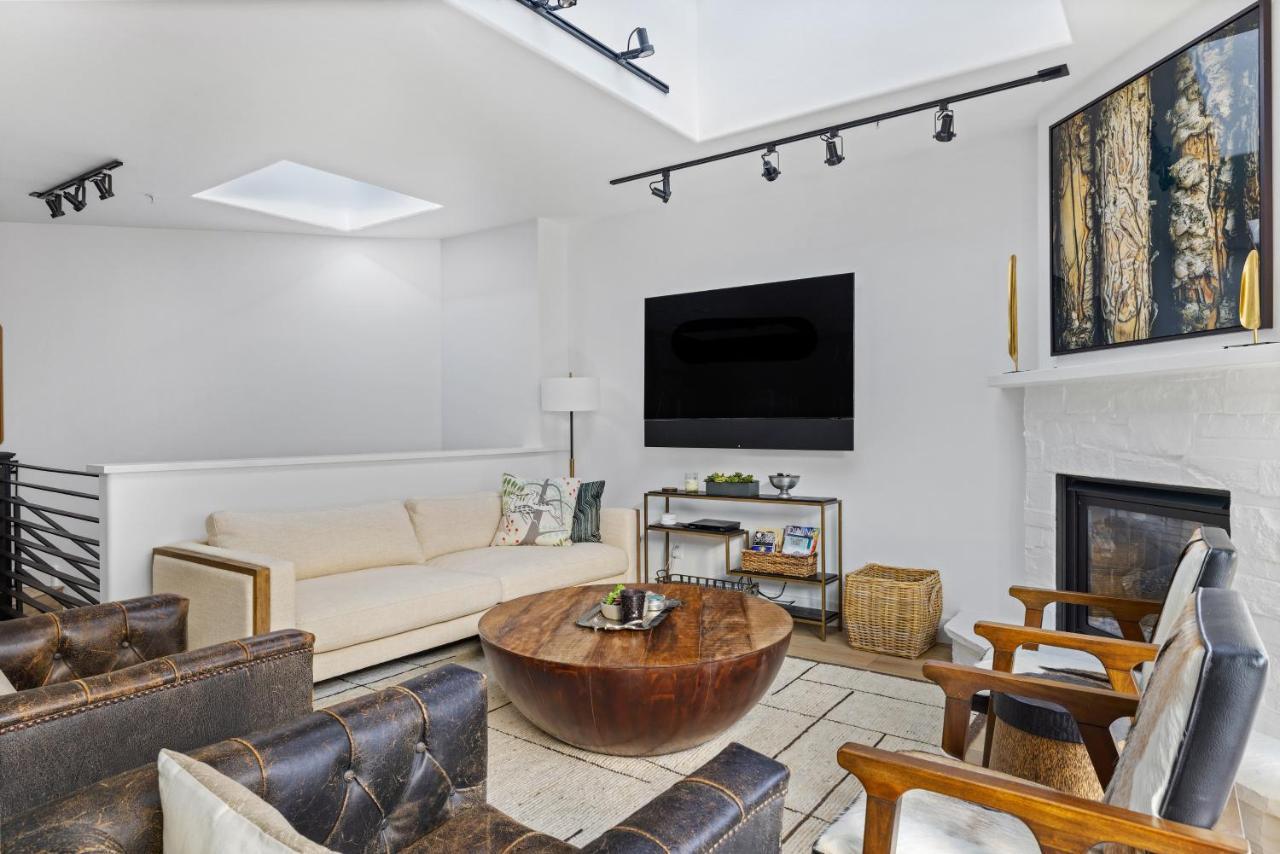 Apartment Diamondtooth 4 Scarlet Dove *