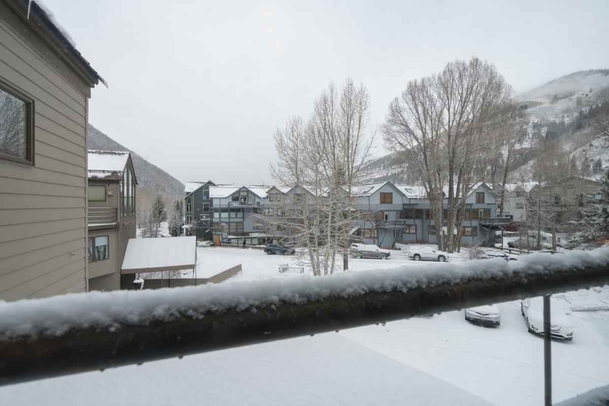 Apartment Trip Value! Walk Everywhere, Hot Tub, Floor *