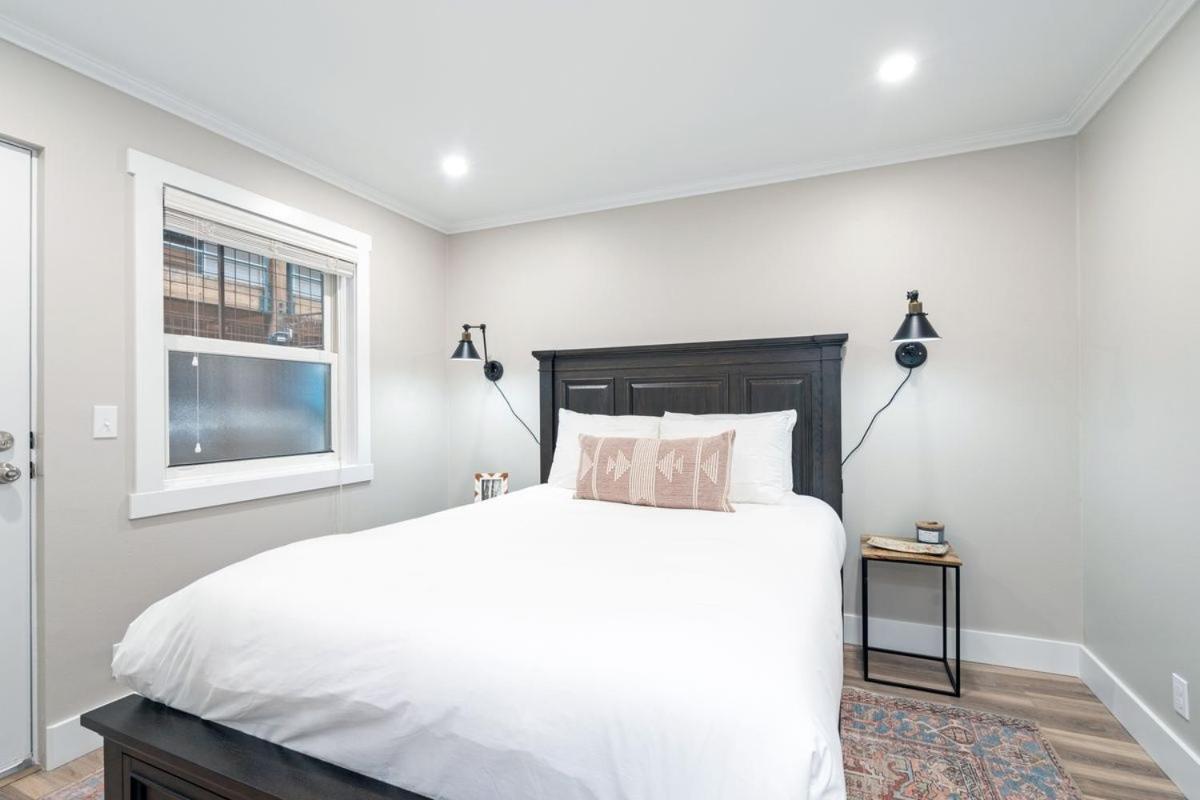 Perfect Location! King Bed, Full Kitchen, Walk To Gondola Apartment Telluride