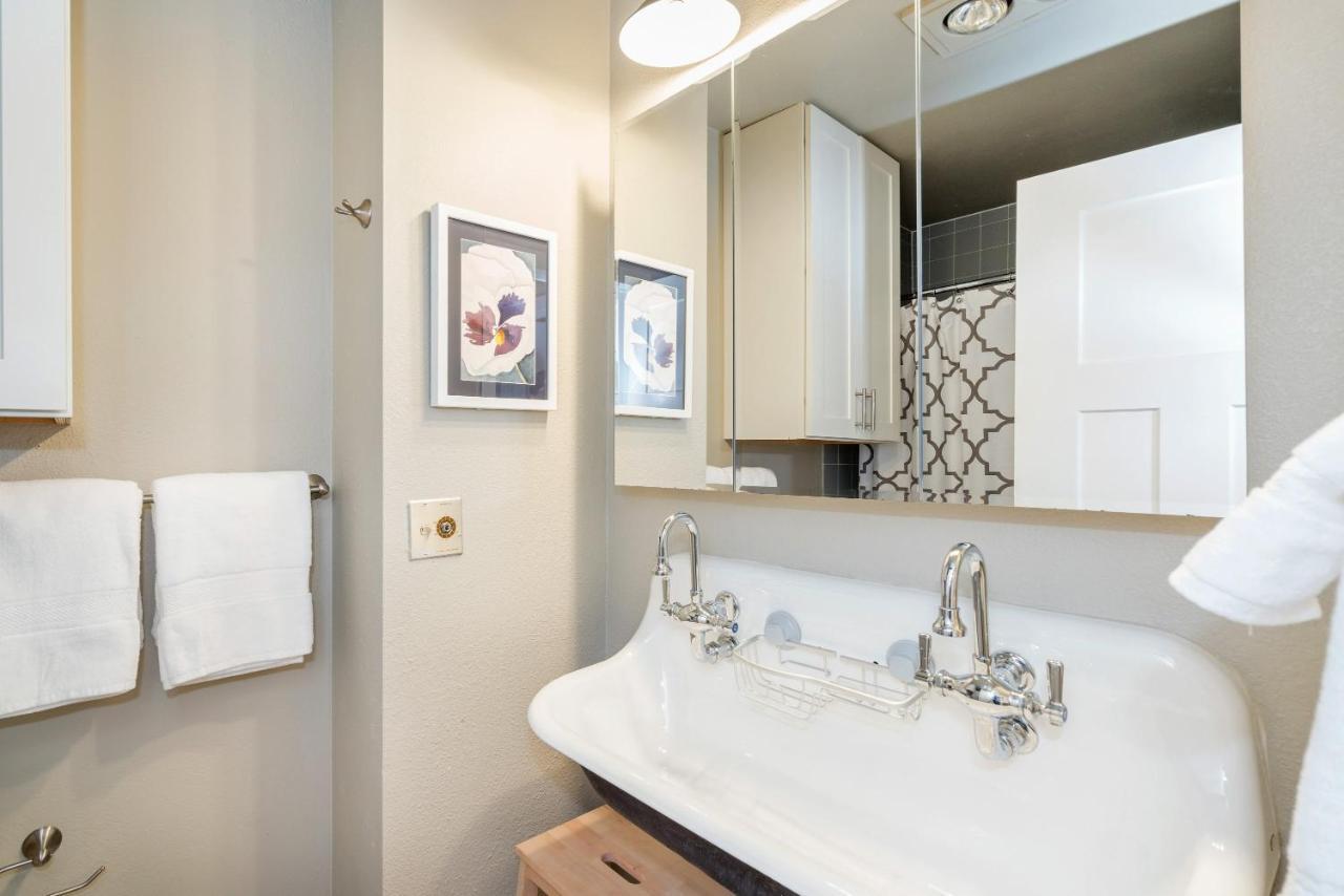 Stylish Convenience! Short Walk To Lifts, Gondola, Main St, Fall Line 210 *
