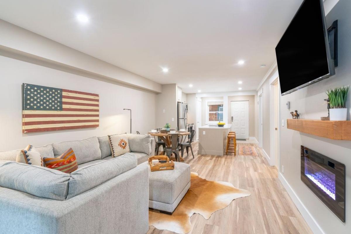 Perfect Location! King Bed, Full Kitchen, Walk To Gondola Apartment *