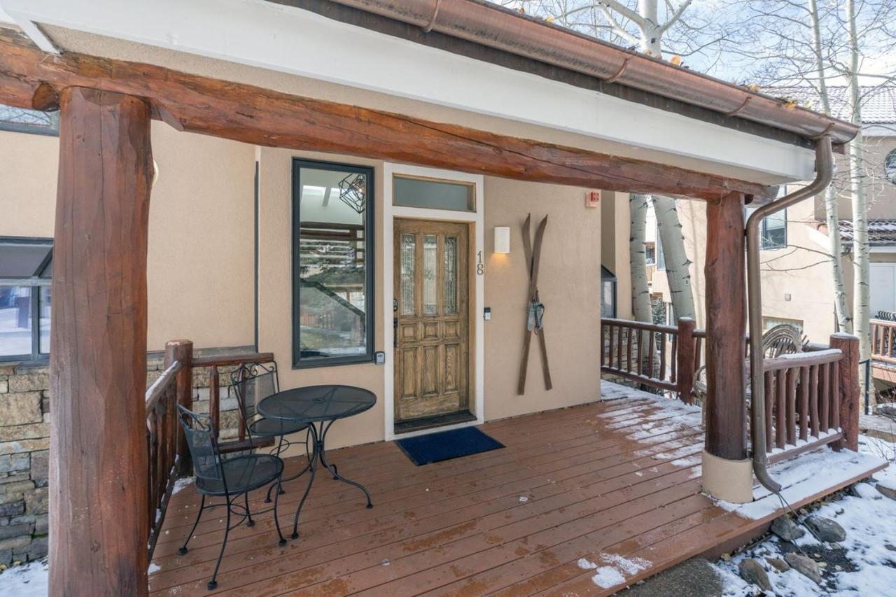 Mountain Village Panoramic Views, Hot Tub, Fireplace Townhouse