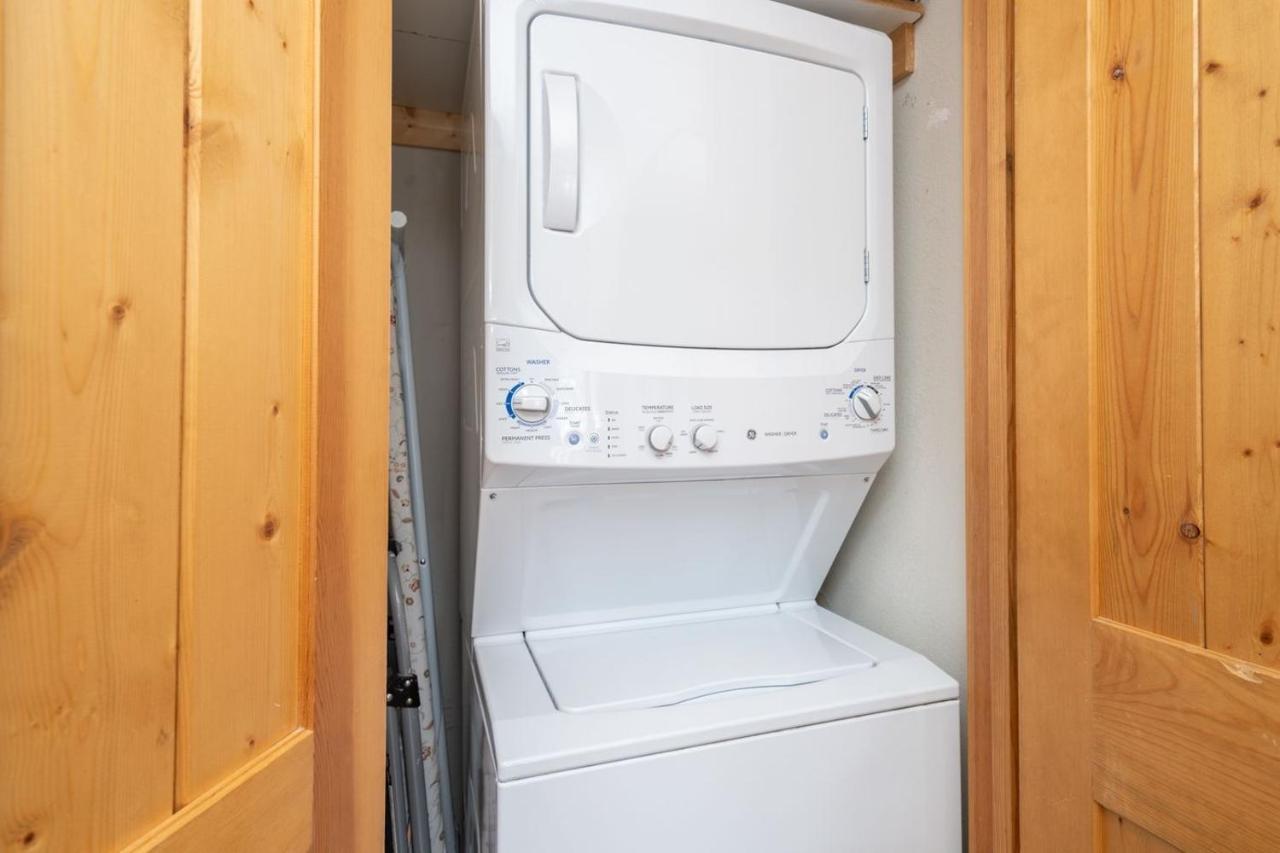 Mountain Village Panoramic Views, Hot Tub, Fireplace Townhouse Holiday home