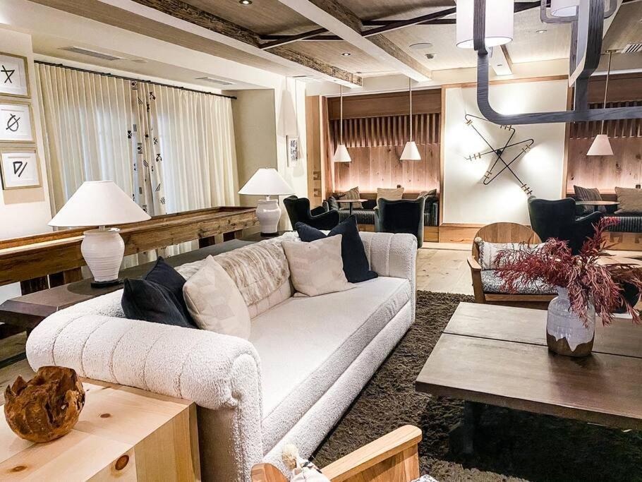 Holiday home Luxury Madeline Building *
