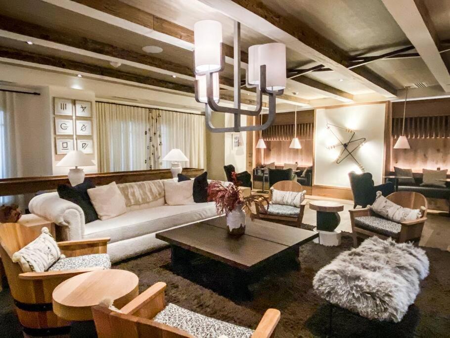 Luxury Madeline Building Holiday home