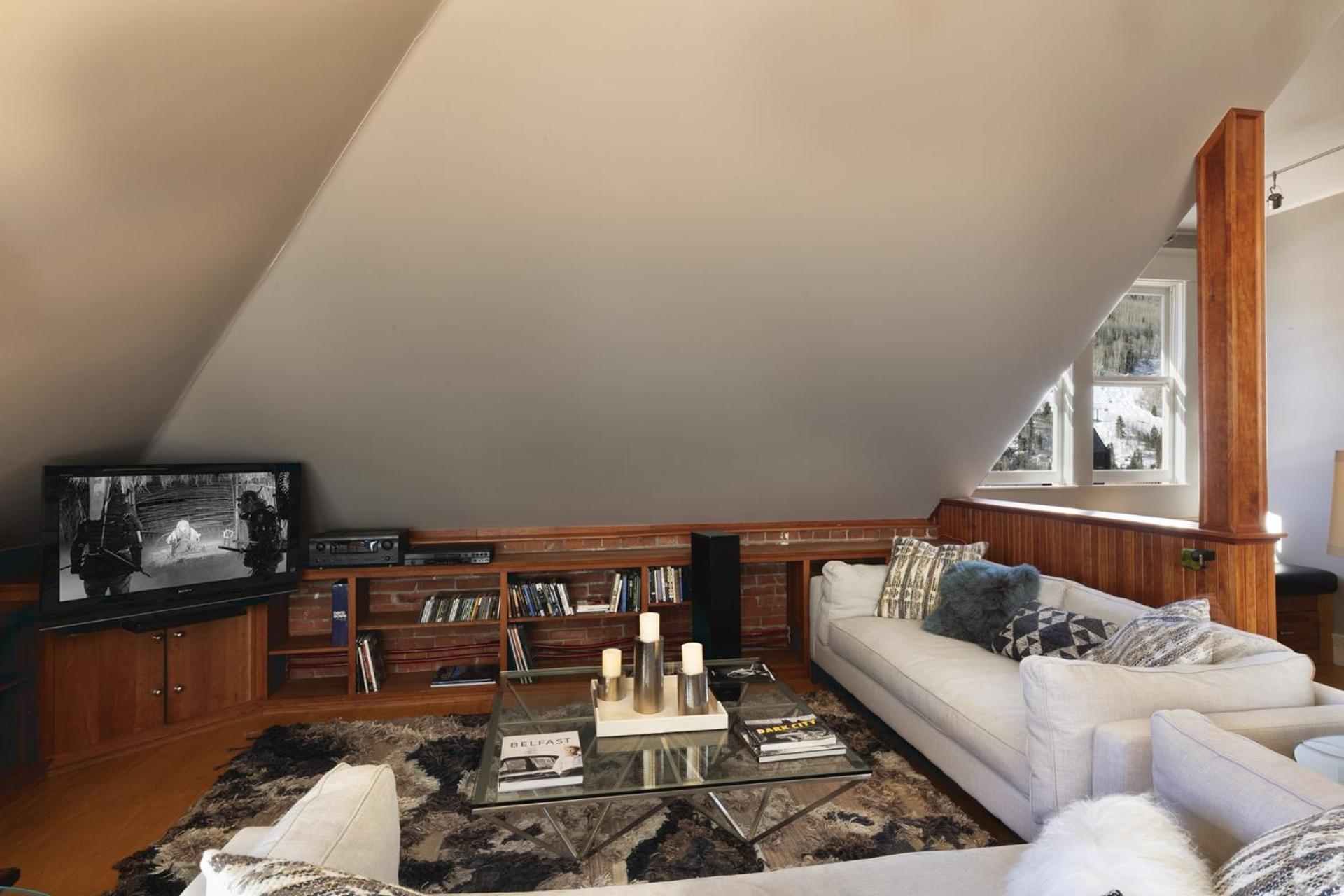 Ajax Loft Apts