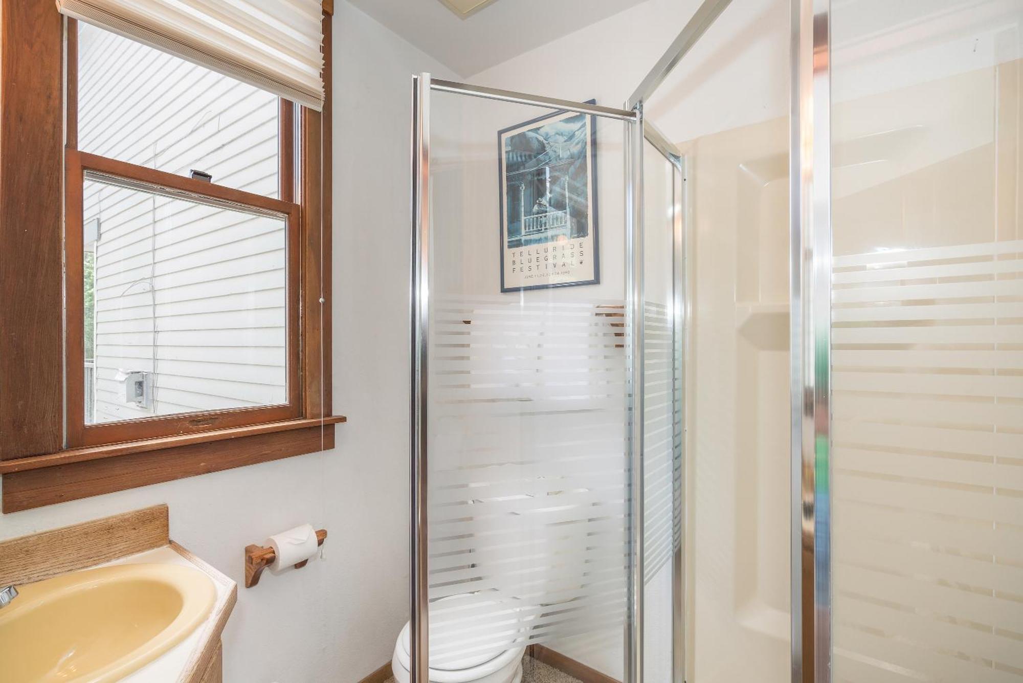 Classic Condo, Steps To Chair 7 And On Shuttle Route Holiday home *