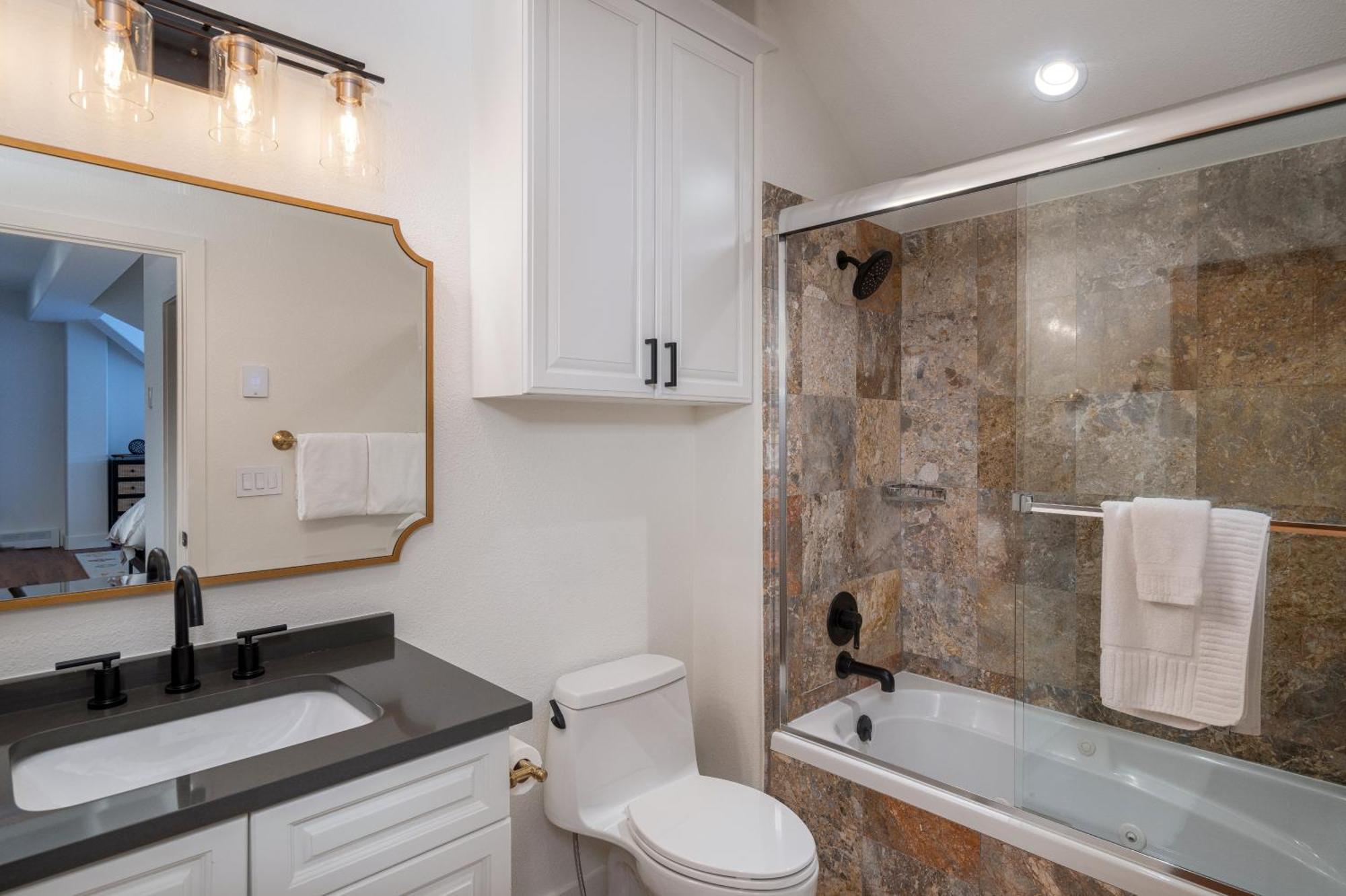 Bear Creek 406 By Alpine