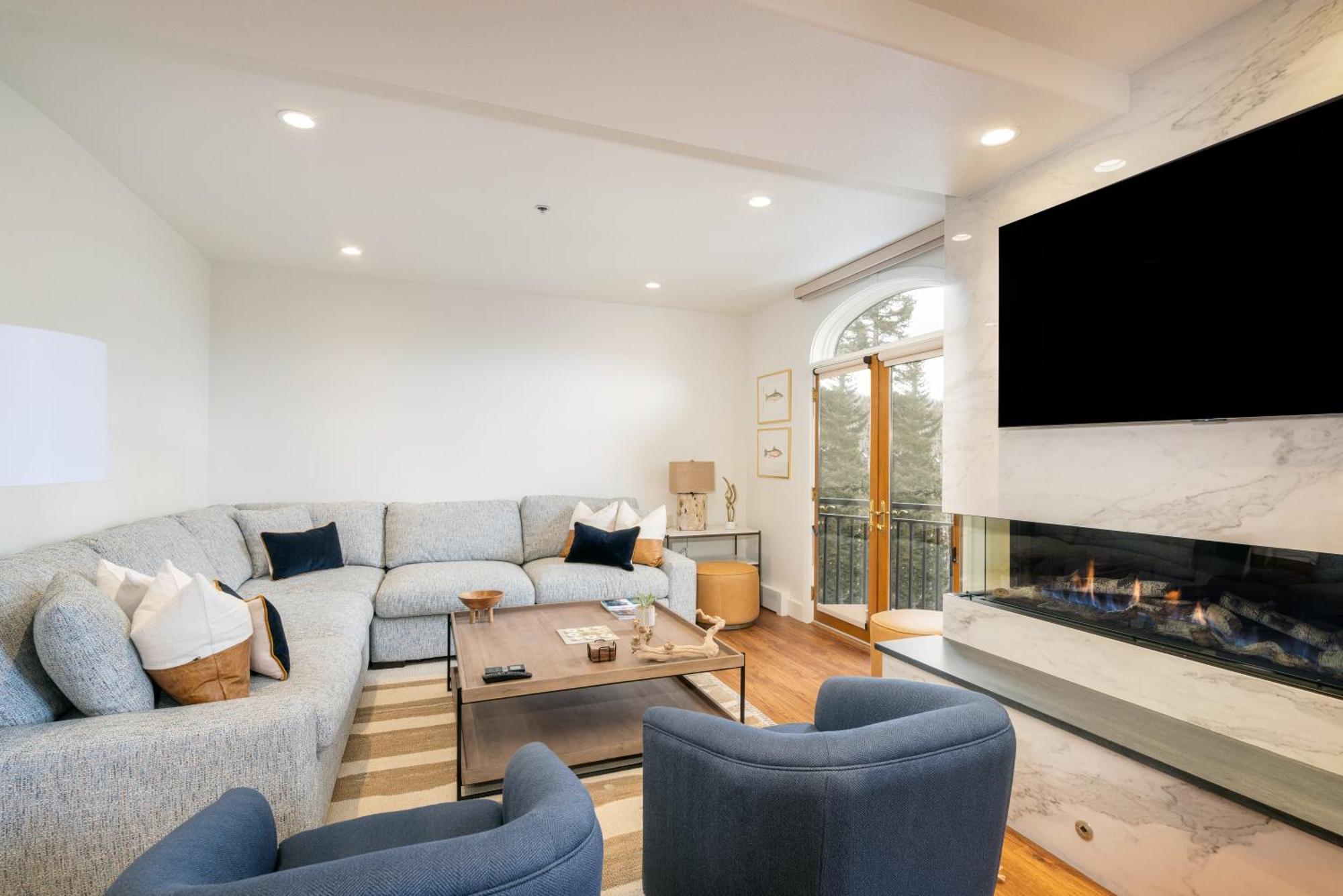 Bear Creek 406 By Alpine