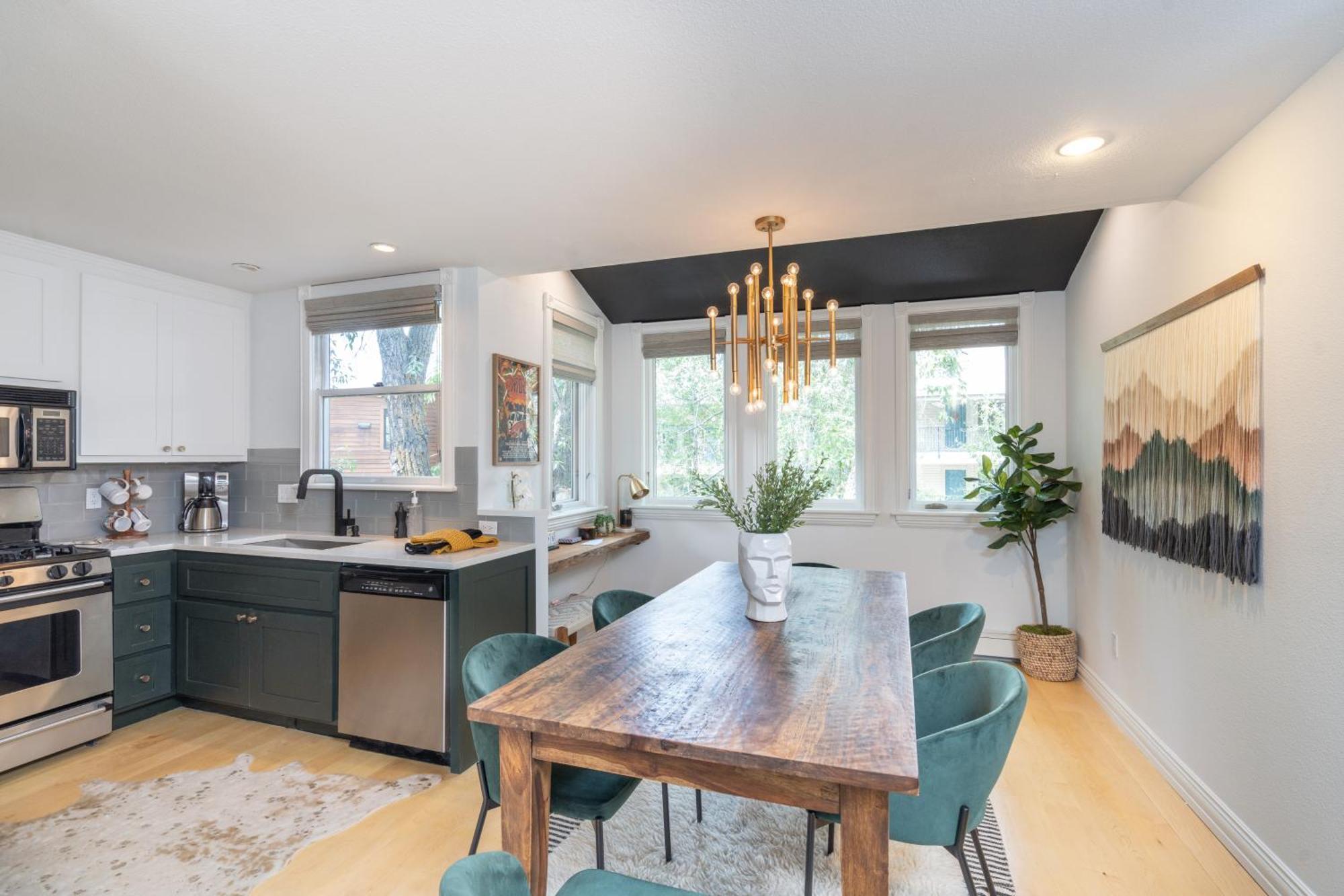 Tri-level Condo, Close To Coonskin Lift! * Telluride