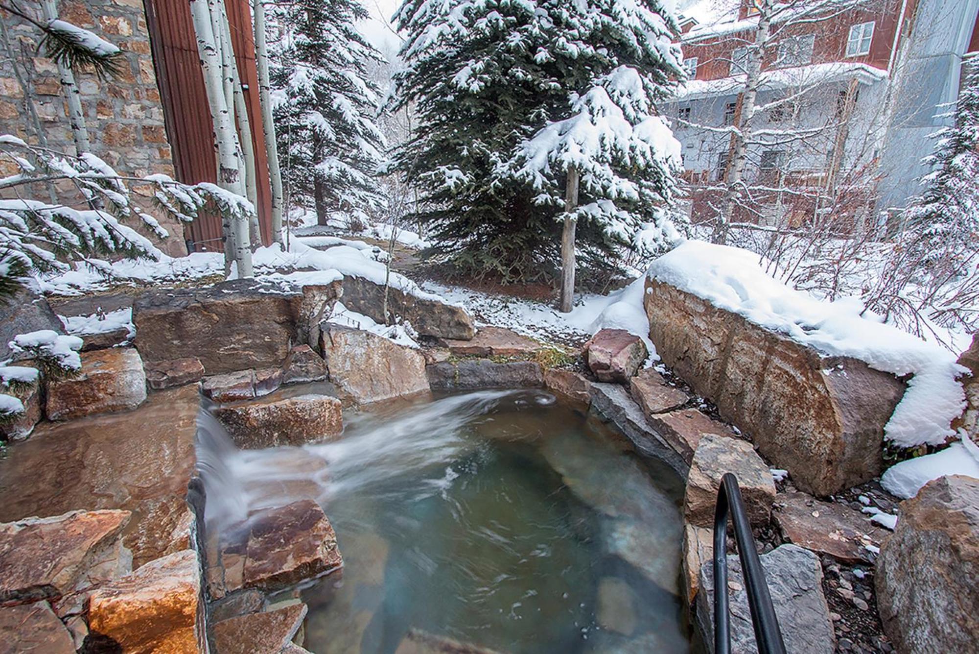 River Club 103 By Alpine *