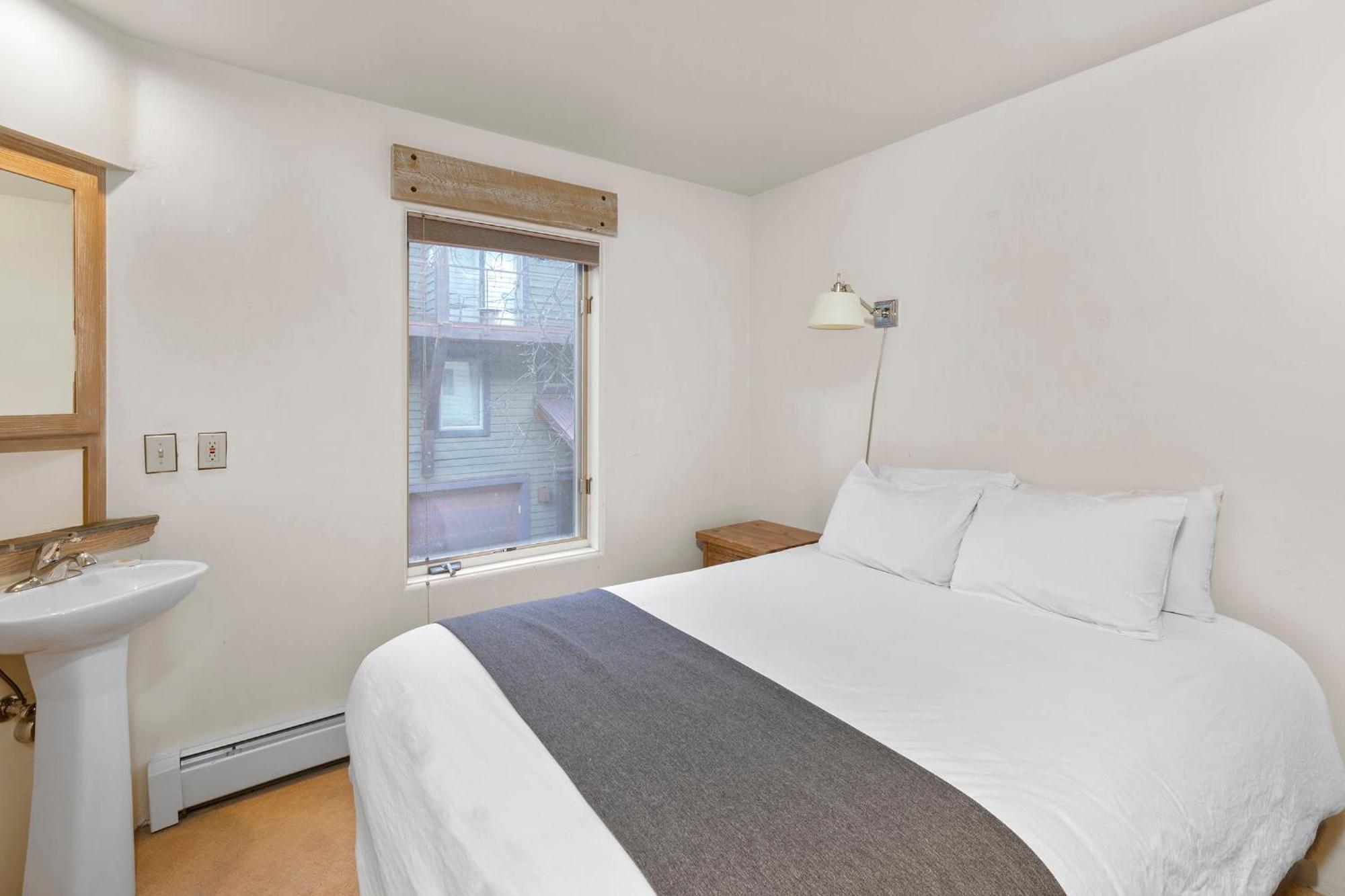 Holiday home In Out 5 Minute Walk To Everything *