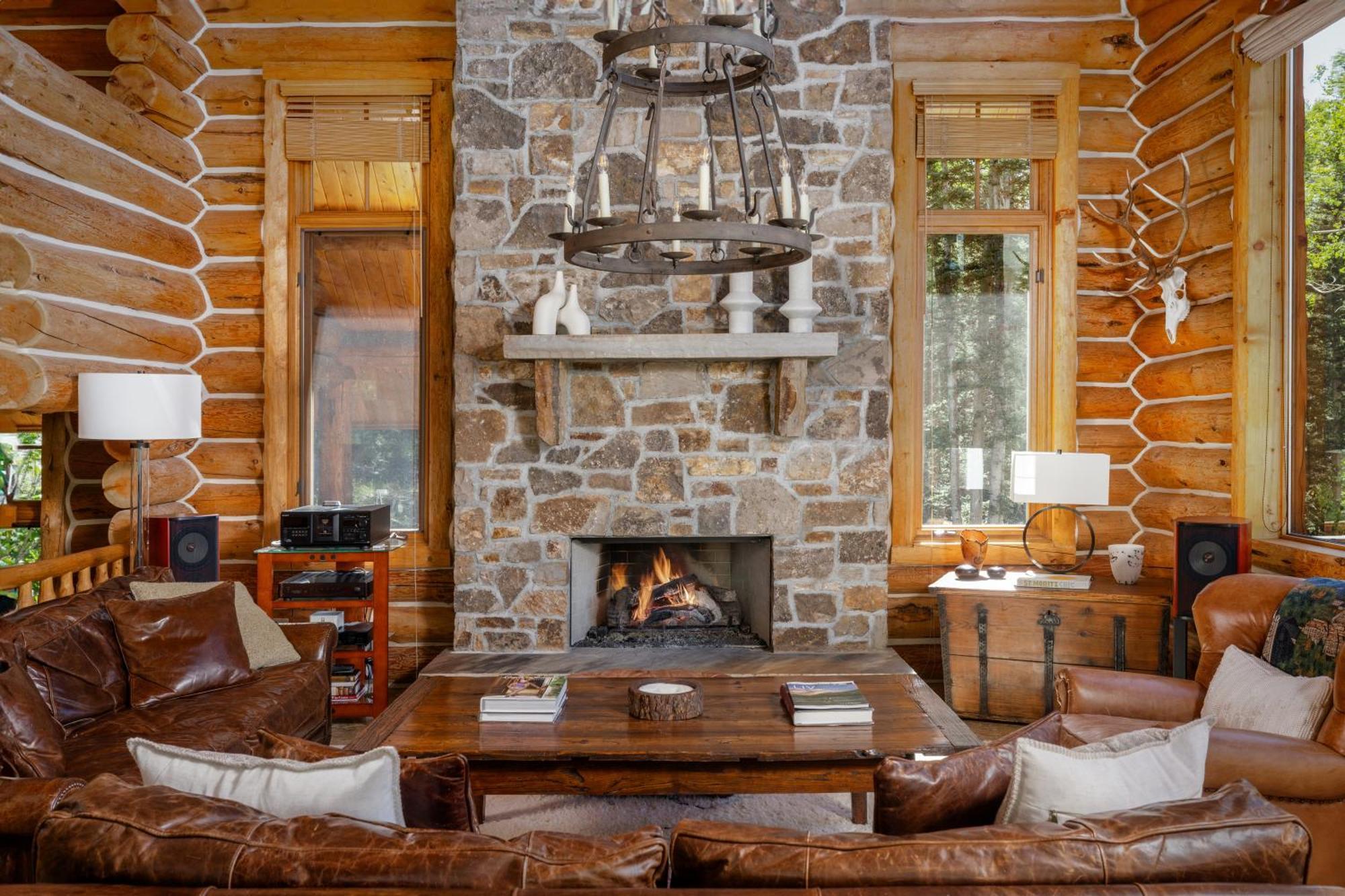 Bear - Modern Log At Easy Ski-in-out Location Villa Telluride