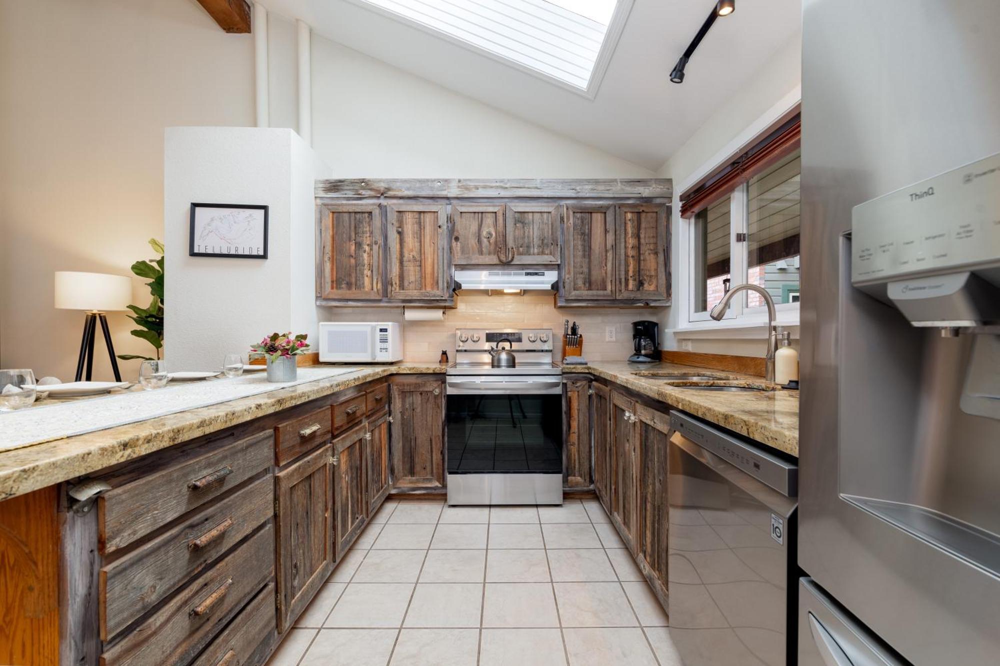 Spacious Family Friendly Townhome On Mainstreet Telluride