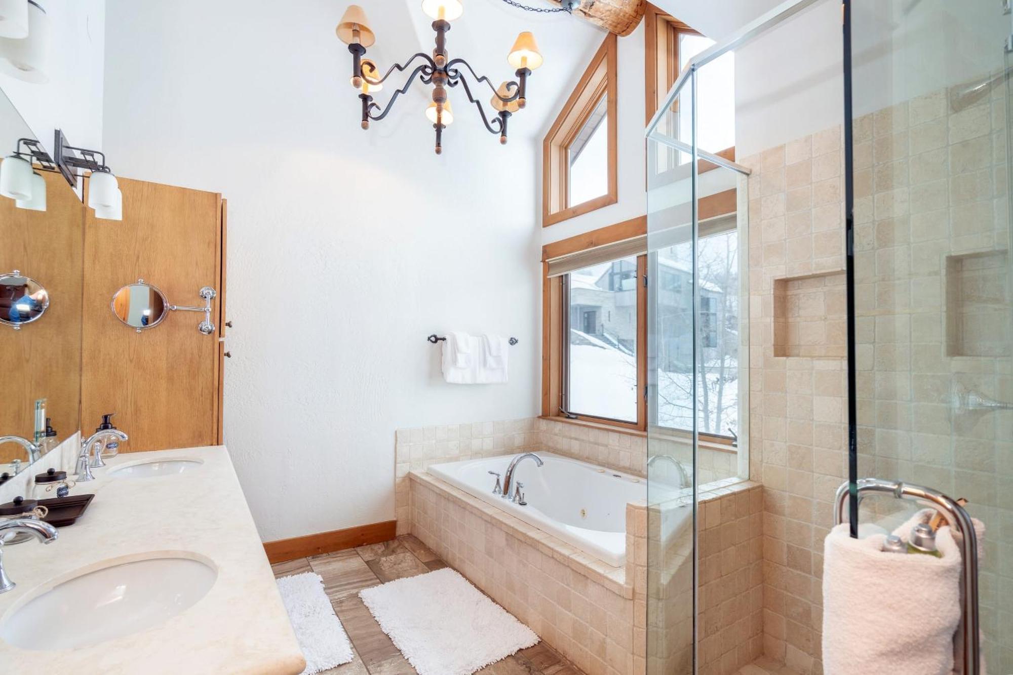 Adams Ranch Retreat By Avantstay Free Shuttle 2 Mountain Village