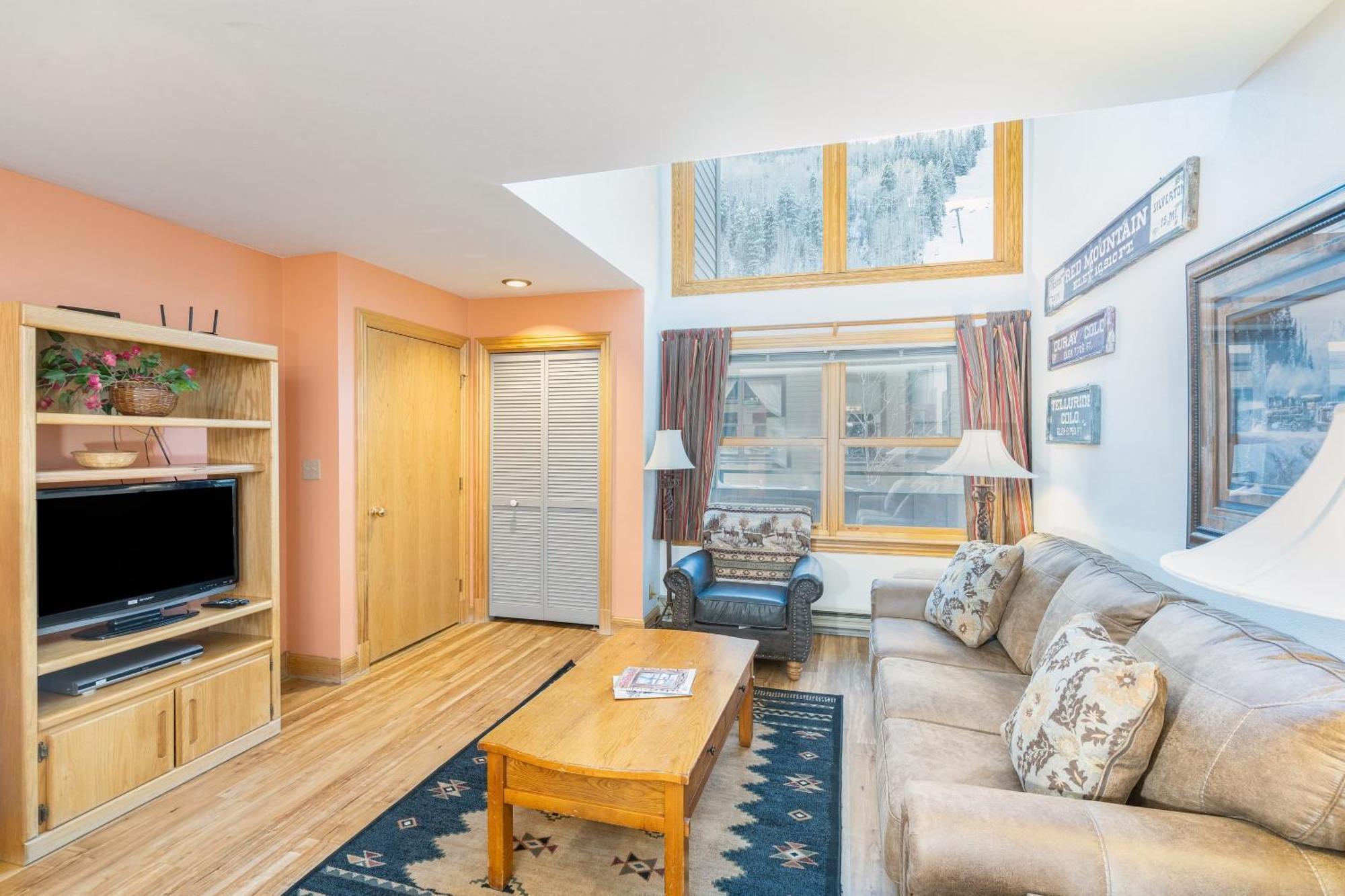 Holiday home Cimarron 27 By Avantstay Ski-inski-out In Complex W Two Hot Tubs Permit10026 Telluride