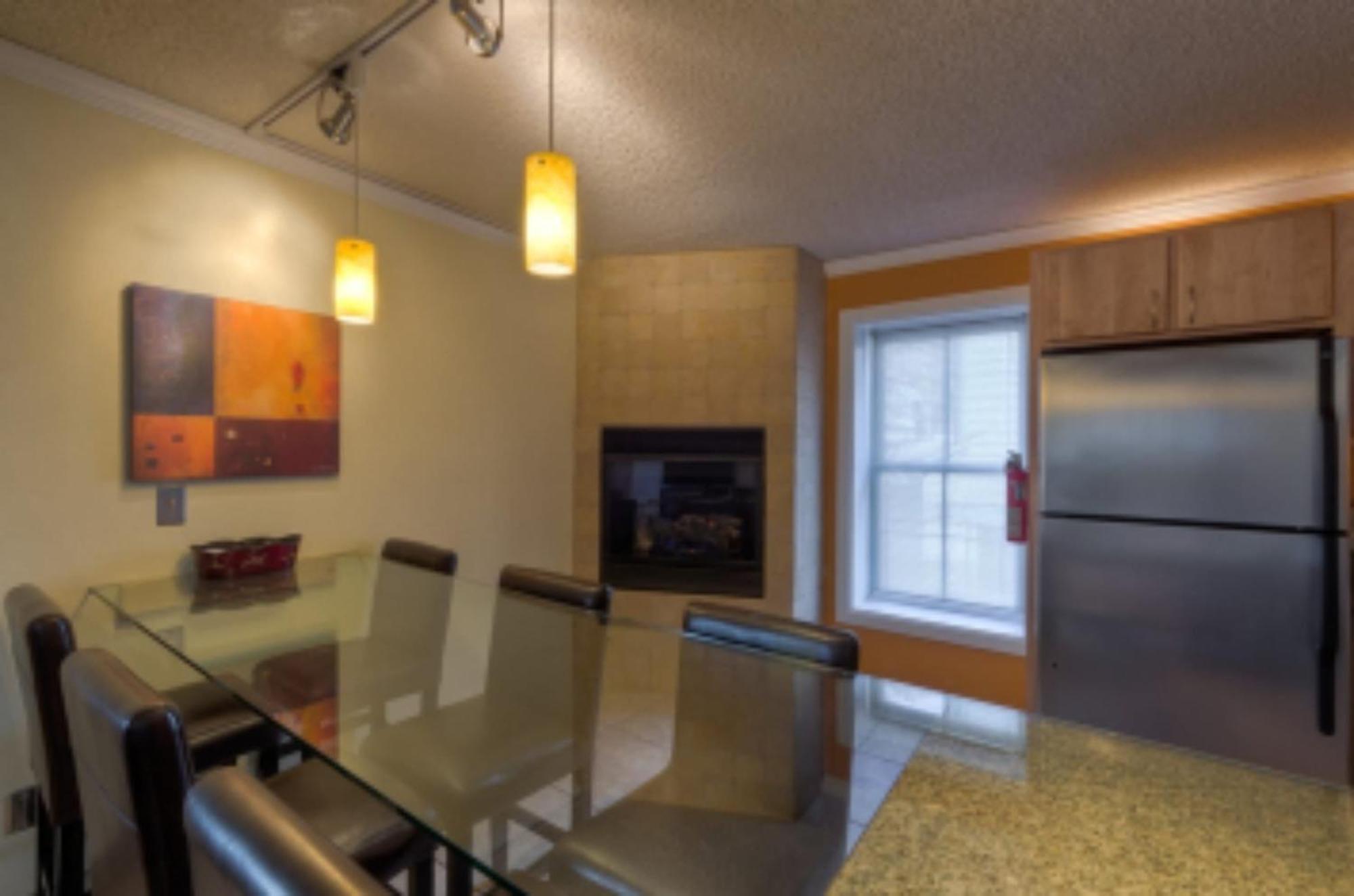Station 2 By Avantstay Modern Oasis In The Heart Of W Hot Tub *