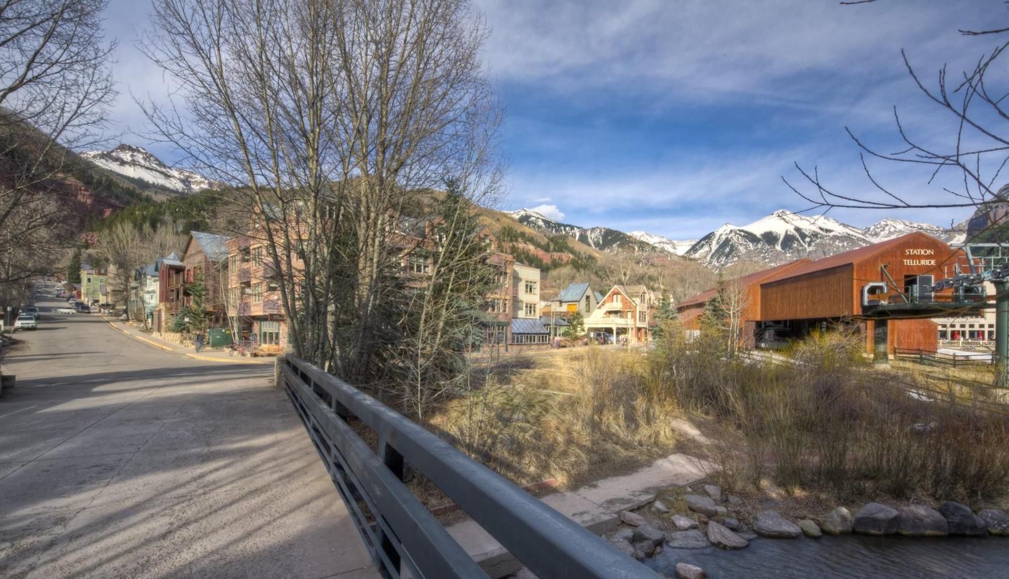 Station 2 By Avantstay Modern Oasis In The Heart Of W Hot Tub Holiday home