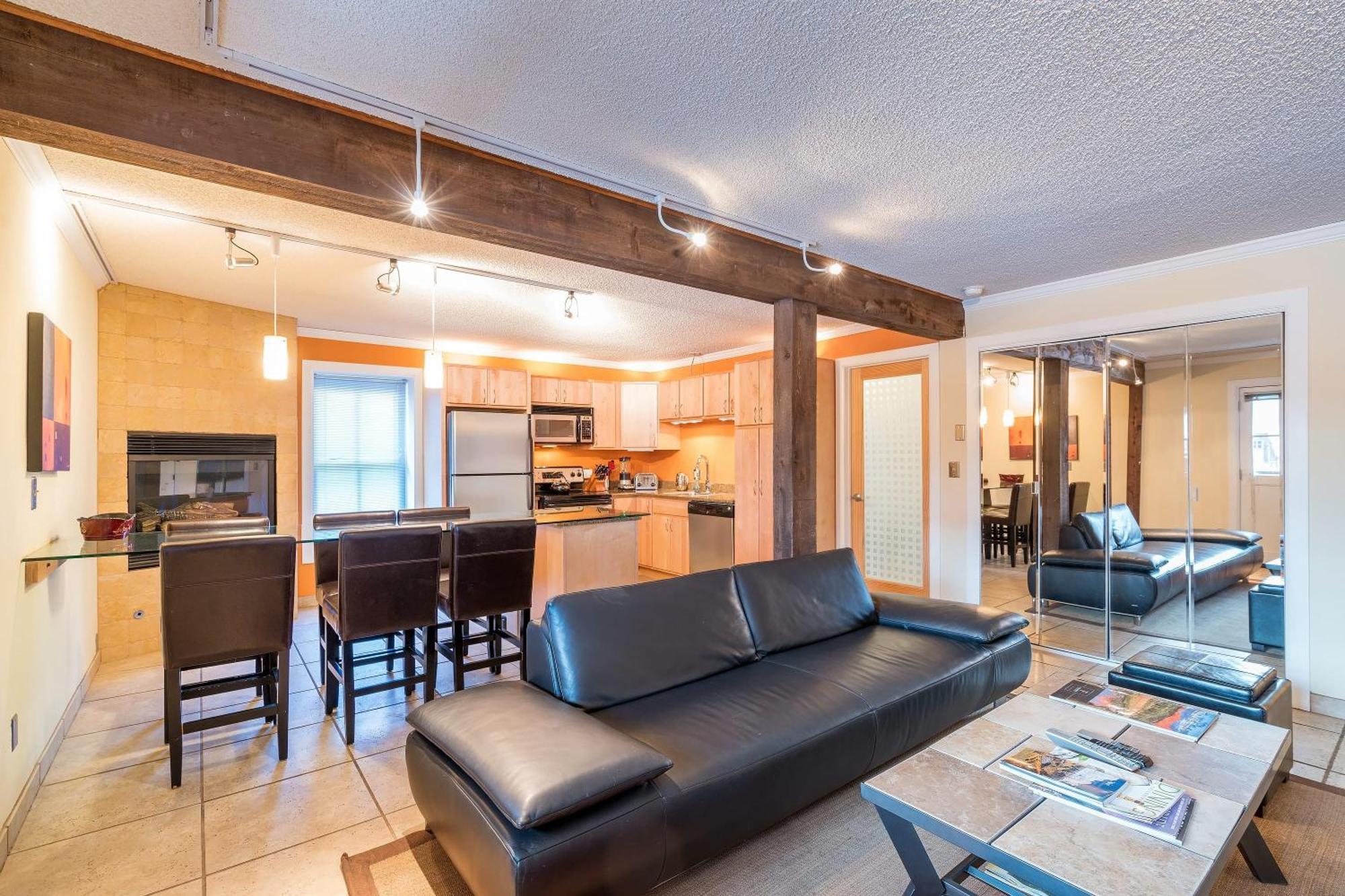 Station 2 By Avantstay Modern Oasis In The Heart Of W Hot Tub *