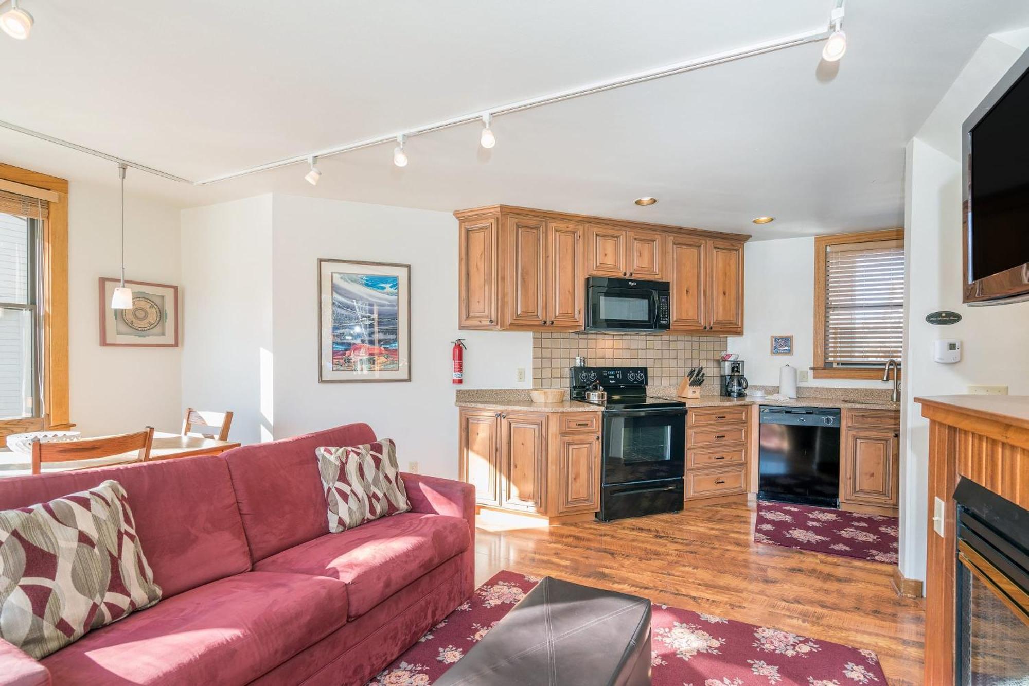 Plunge A By Avantstay Stunning Views A Block From Lift 7 Holiday home
