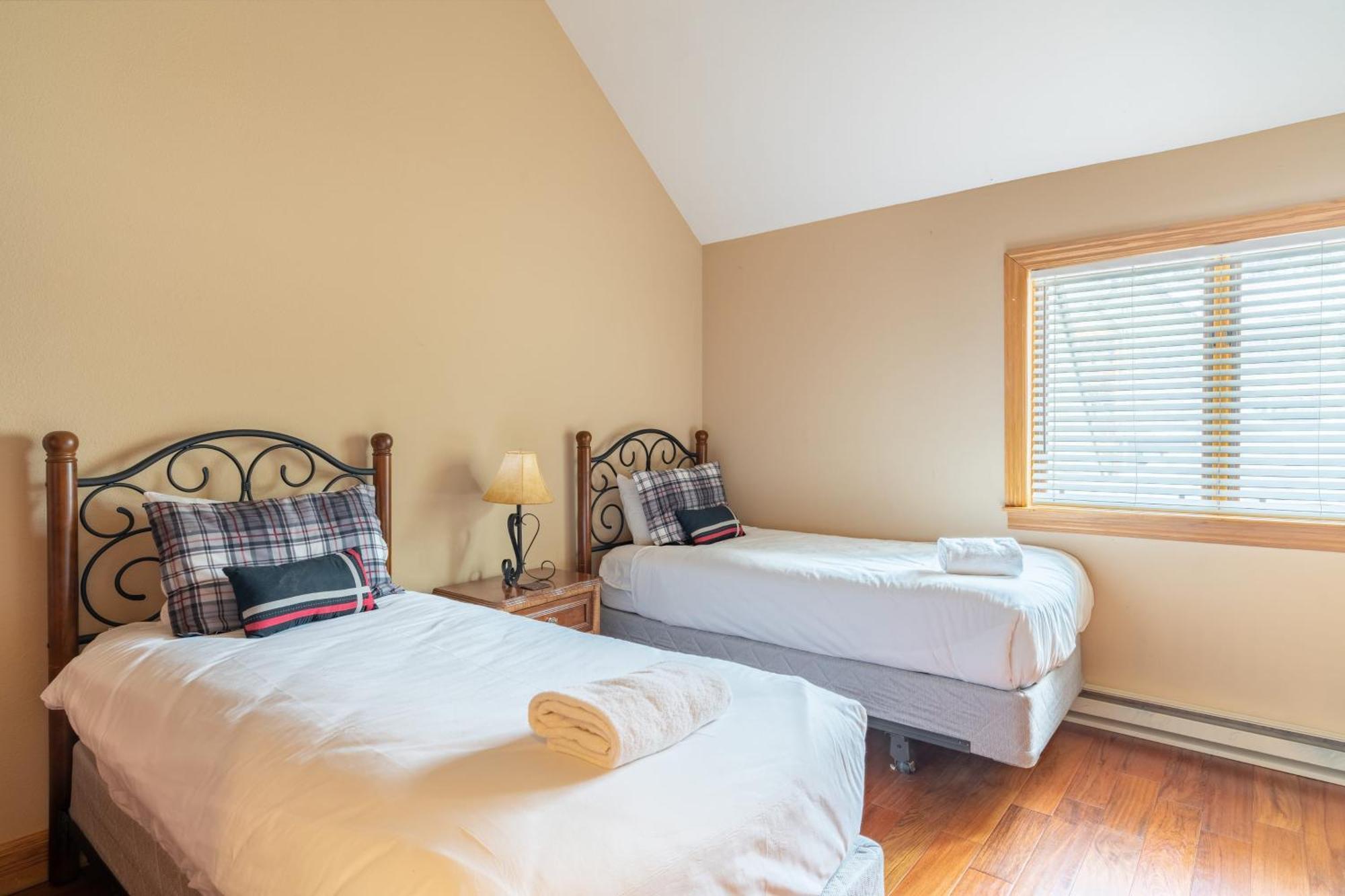 Holiday home Cimarron 35 By Avantstay Ski-inski-out Property In Complex W Two Hot Tubs *