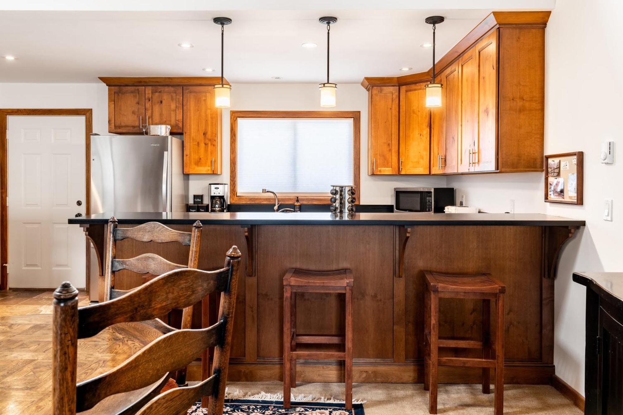 Holiday home Riverside C202 By Avantstay Close To Downtown Town Park Lift 8