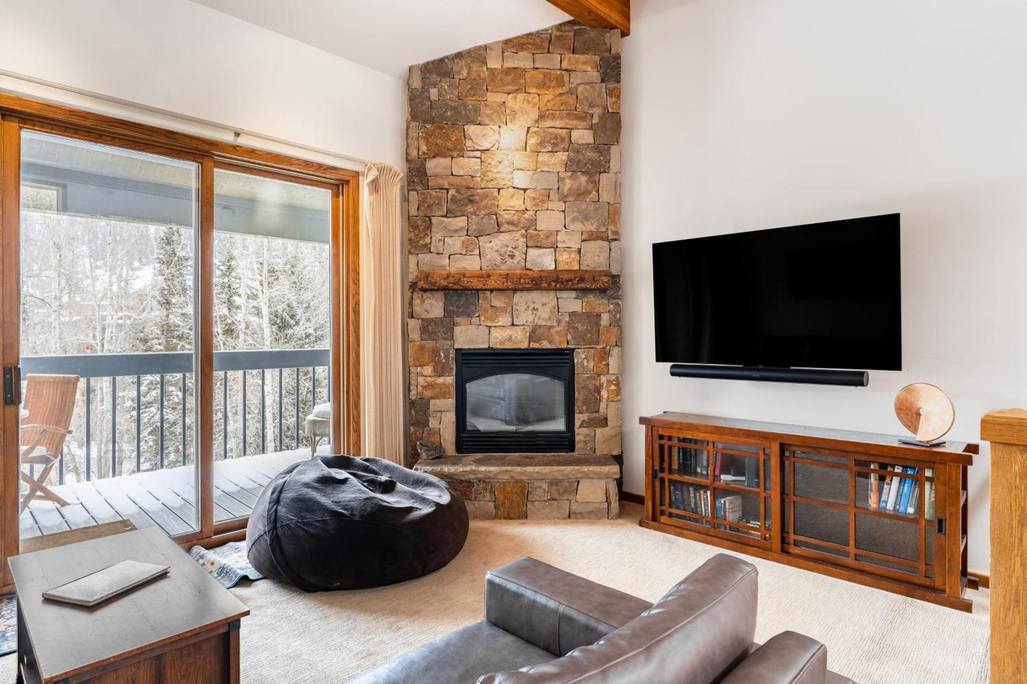 Holiday home Riverside C202 By Avantstay Close To Downtown Town Park Lift 8