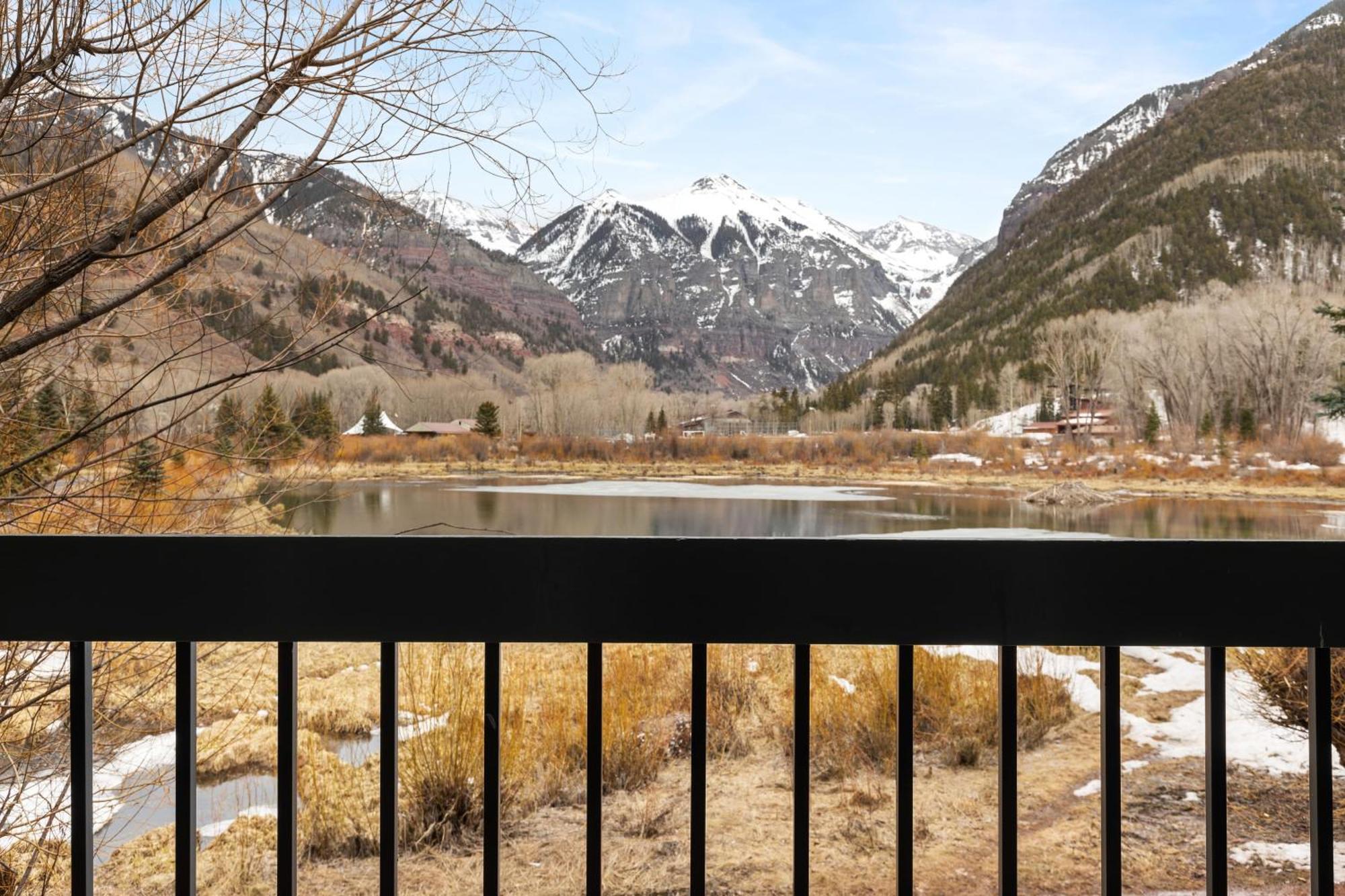 Riverside B101 By Avantstay Close To Downtown Town Park Lift 8 Holiday home *