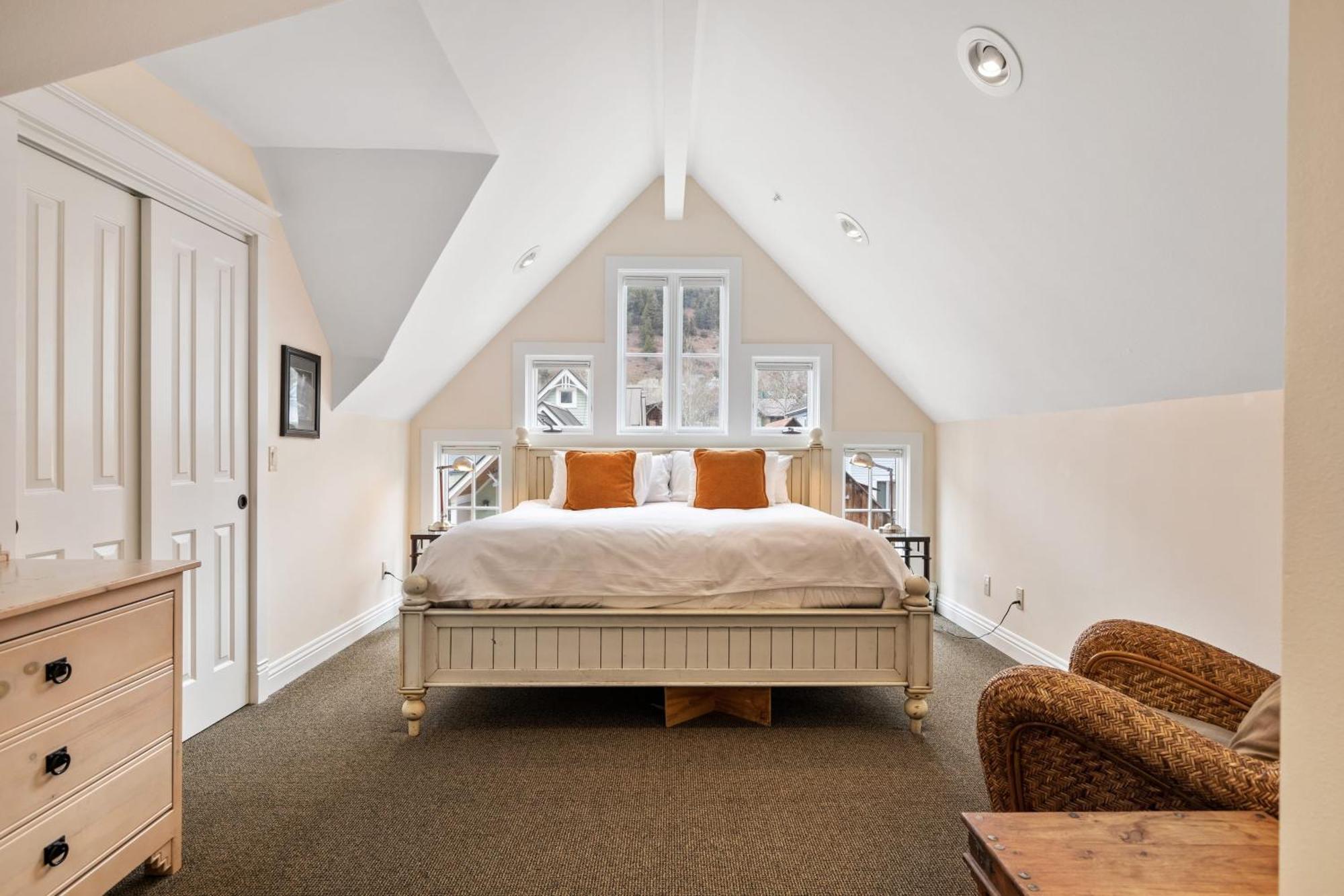 Legacy House By Avantstay Beautiful 4bdr In Great Location W Hot Tub Telluride