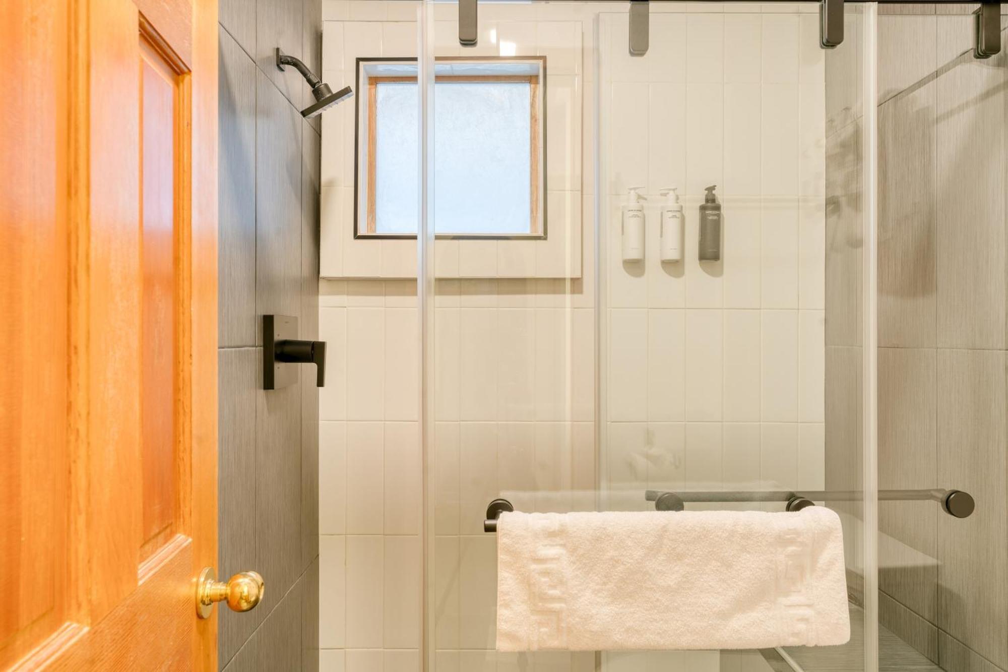 Le Chamonix B By Avantstay Located In Mountain Village Close To Golf Course Skiing Holiday home Telluride