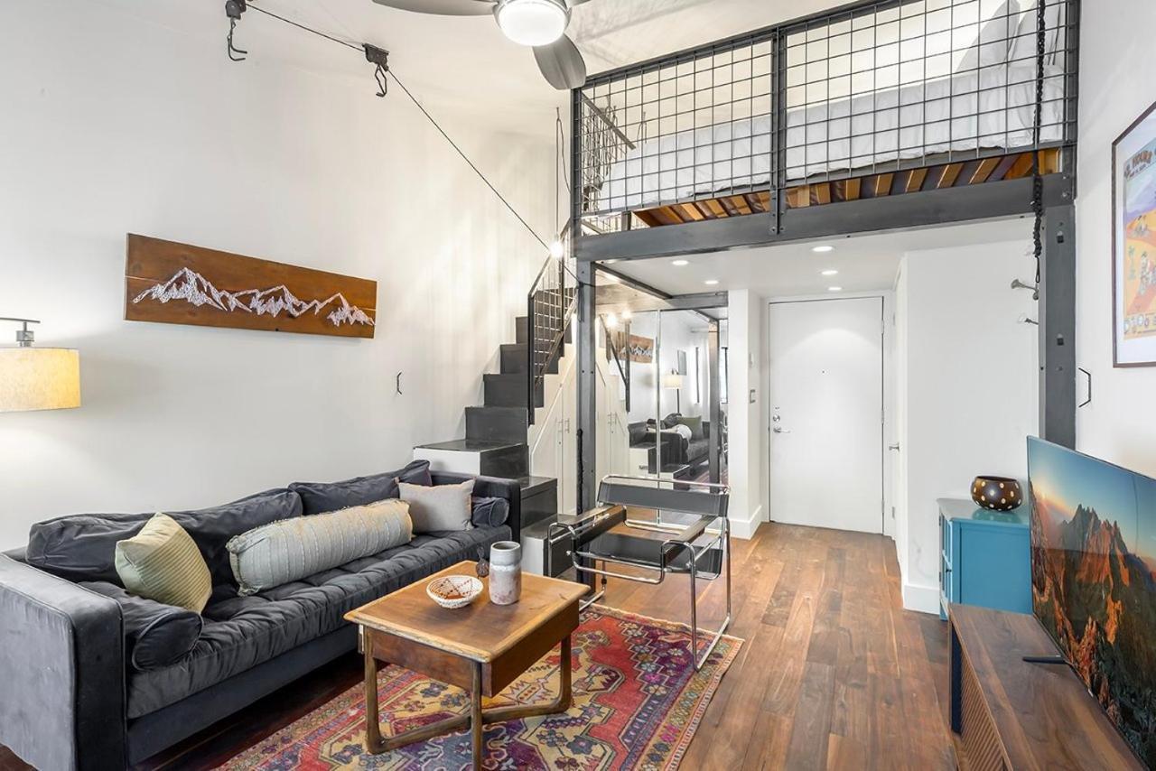 Tomboy 144 Apartment