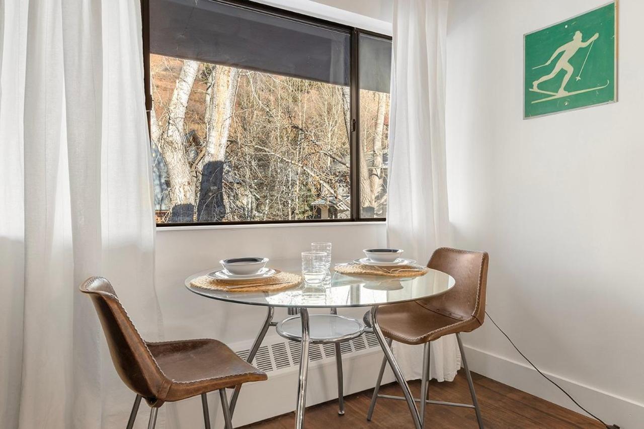 Apartment Tomboy 144 *