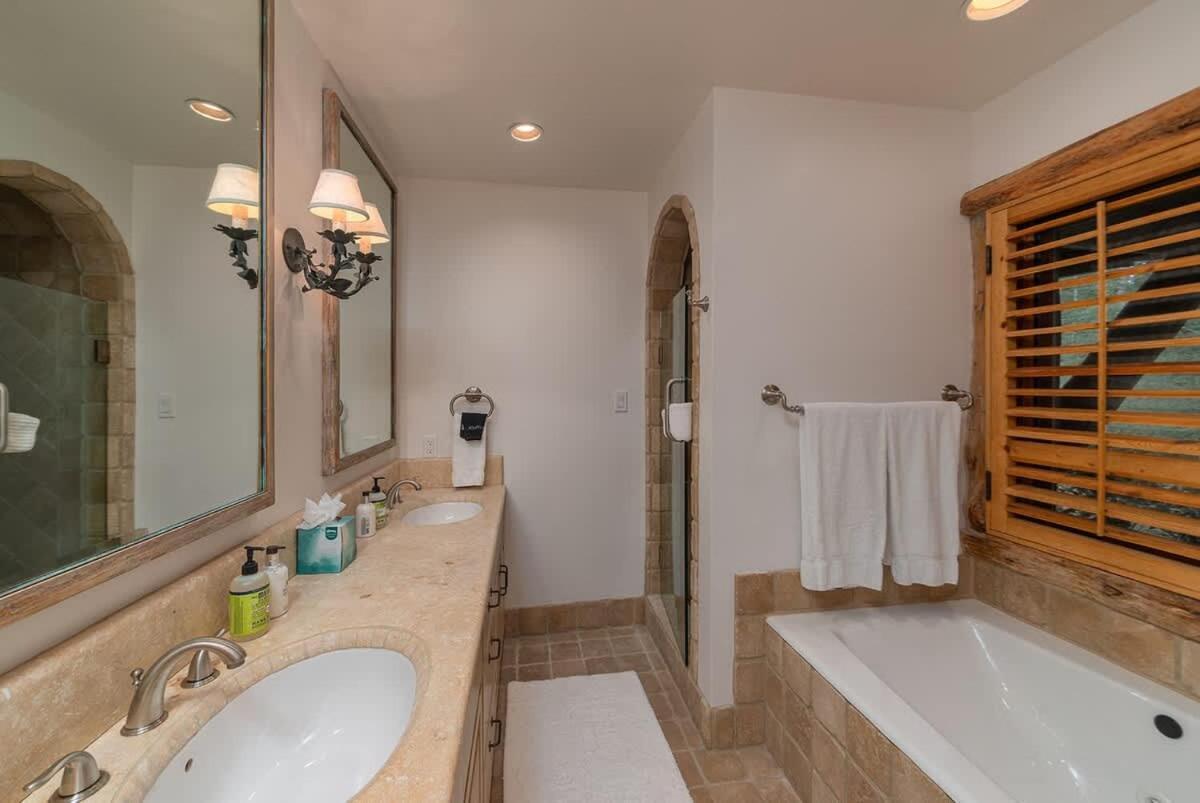 Absolutely Amazing Slopeside Mountain With Chalet Telluride