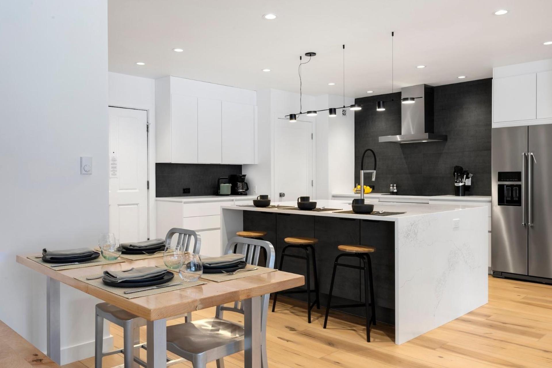 Apartment Sunny Condo, Box Canyon Views, Pool & Hot Tub