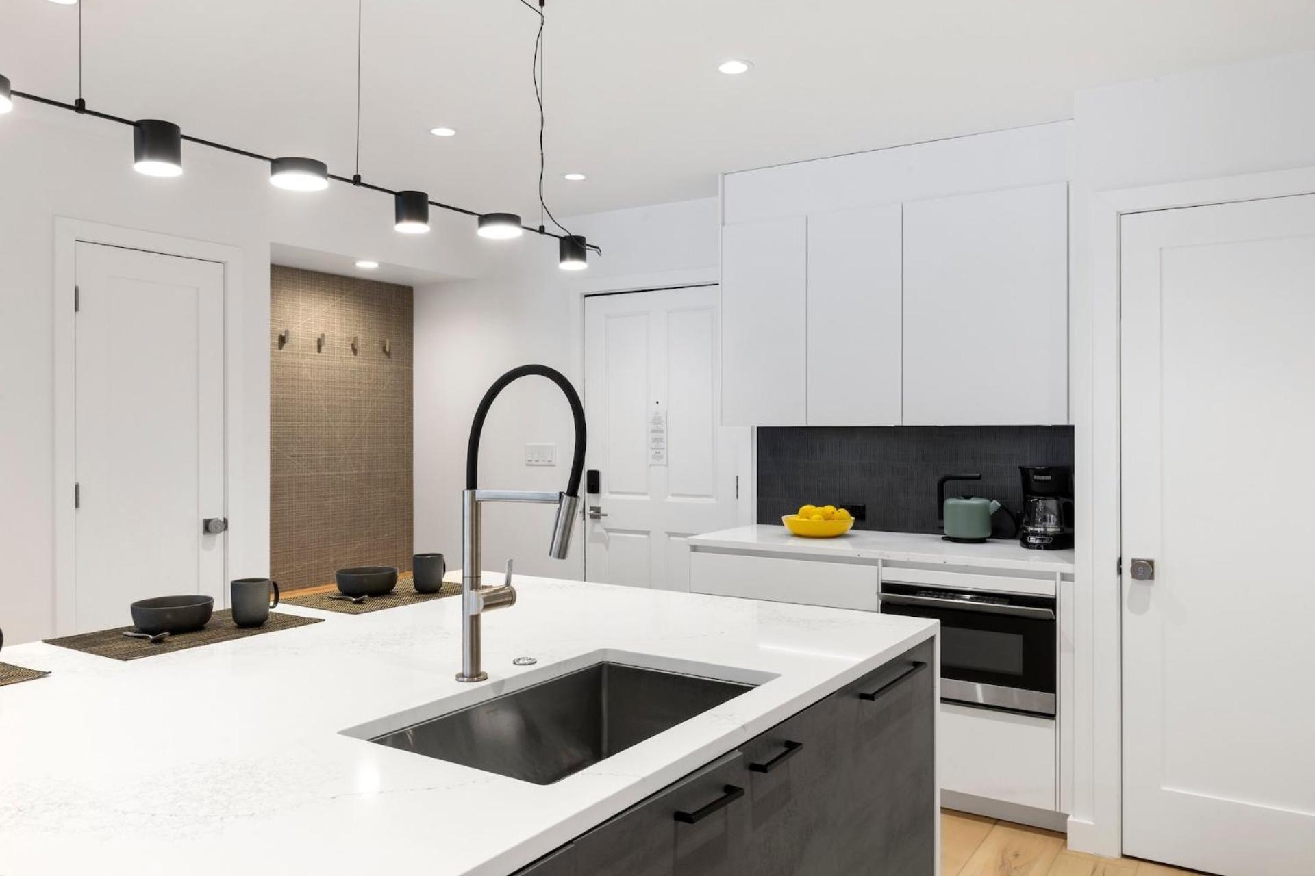 Apartment Sunny Condo, Box Canyon Views, Pool & Hot Tub Telluride