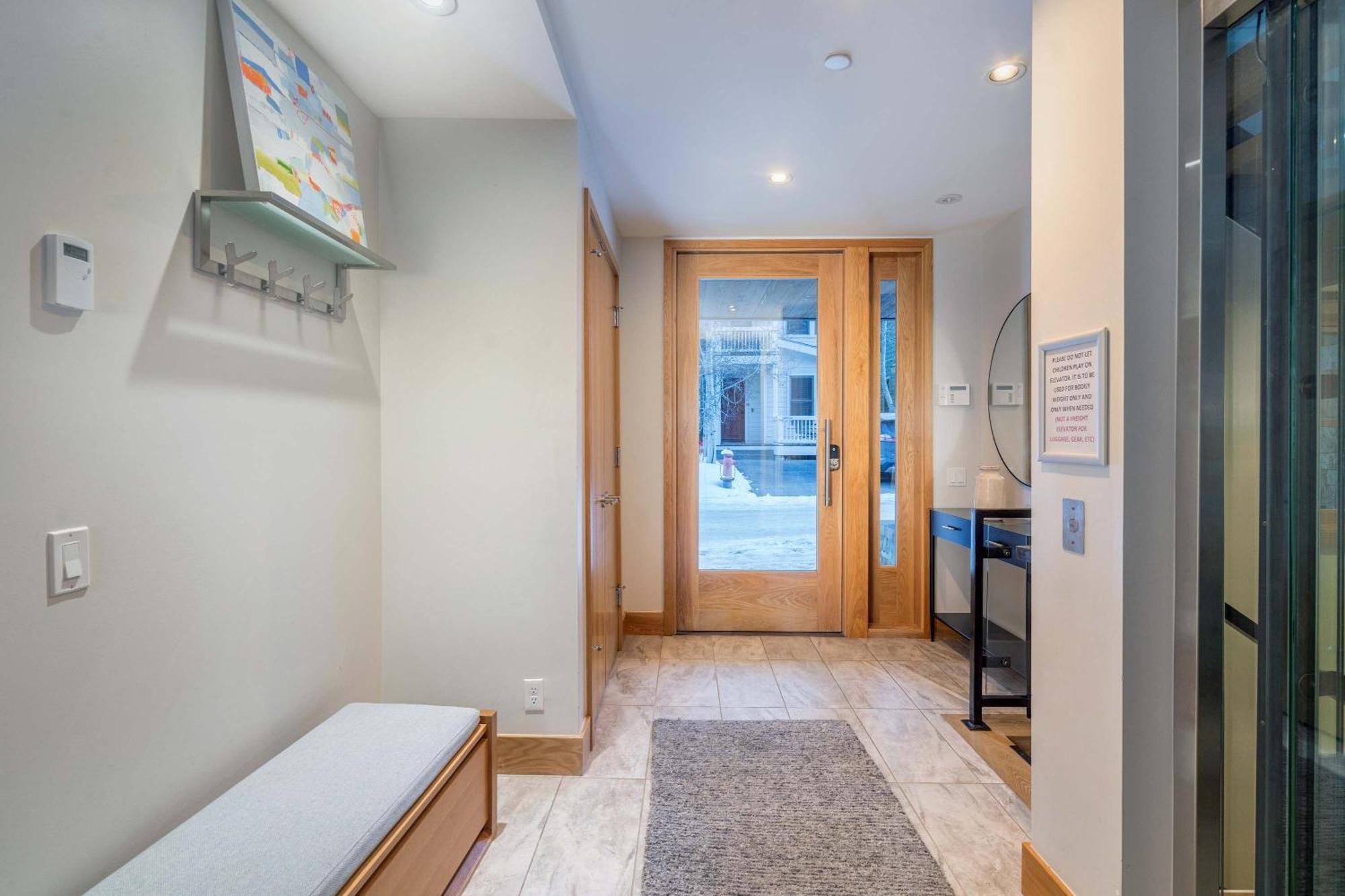 Holiday home Downtown Luxury Retreat Private Hot Tub