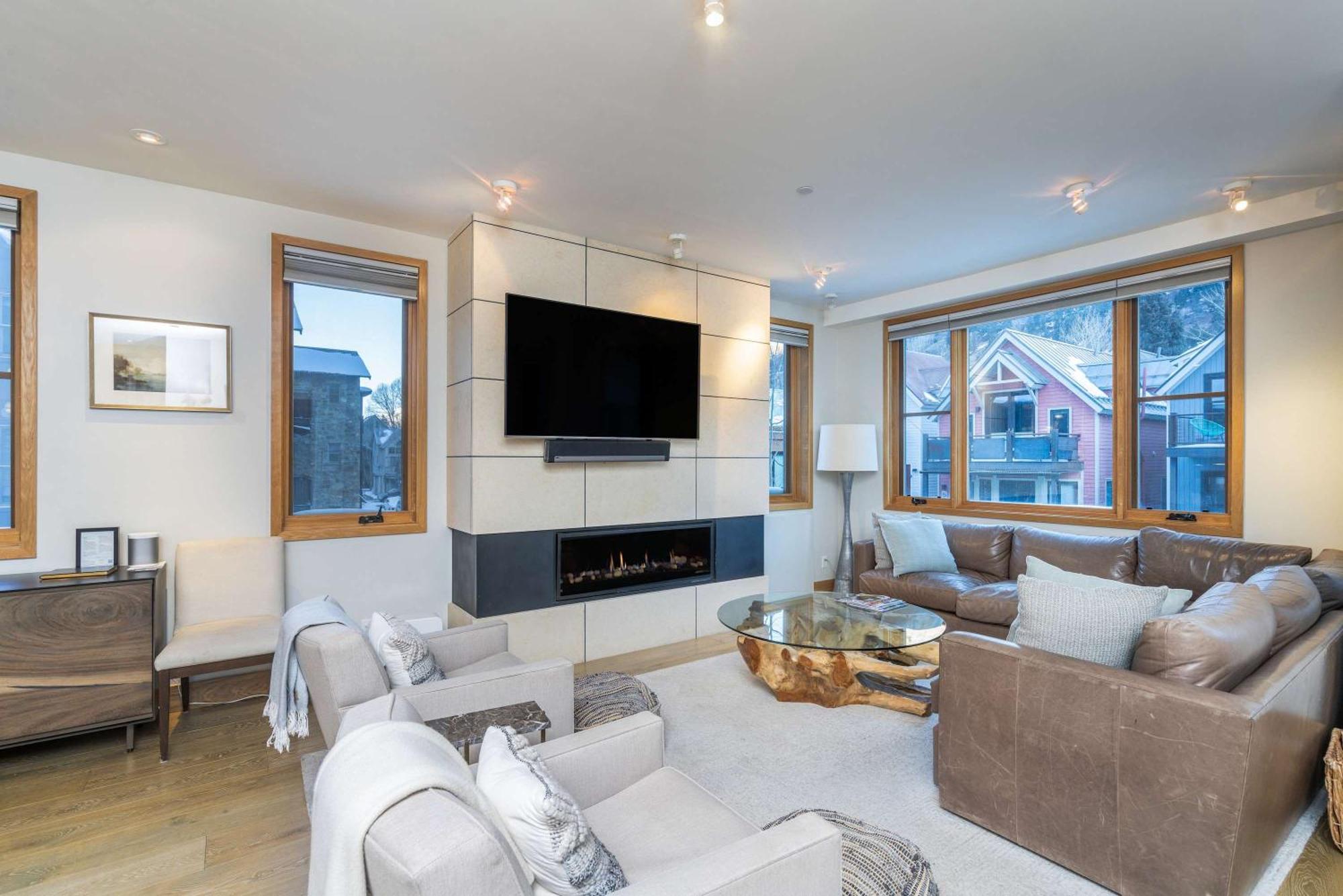 Downtown Luxury Retreat Private Hot Tub Telluride