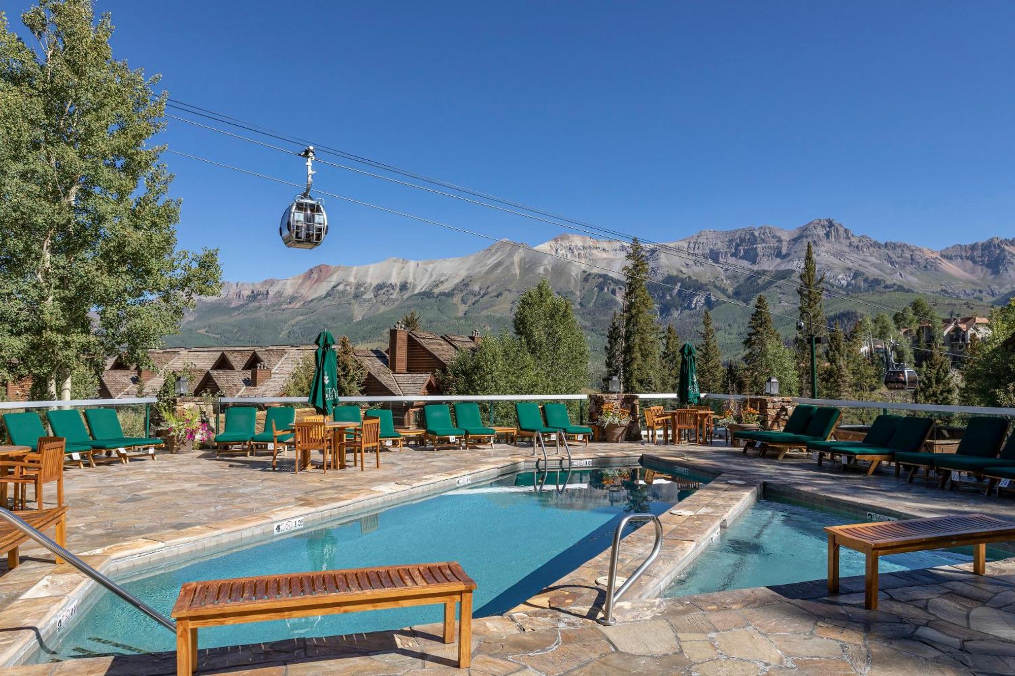 Mountain Skiin Out Amazing Location Holiday home *