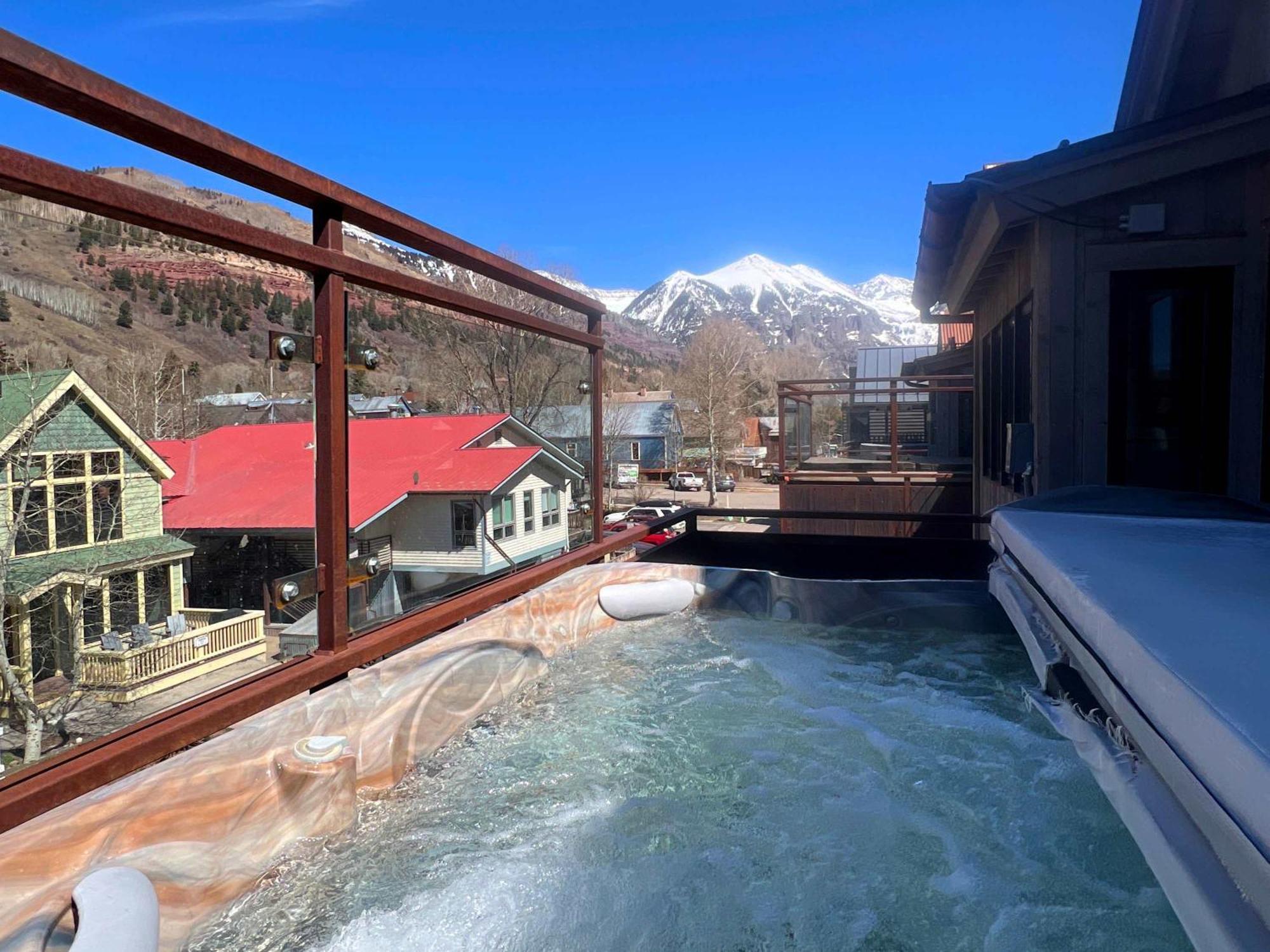 Downtown Luxury Retreat Private Hot Tub Telluride