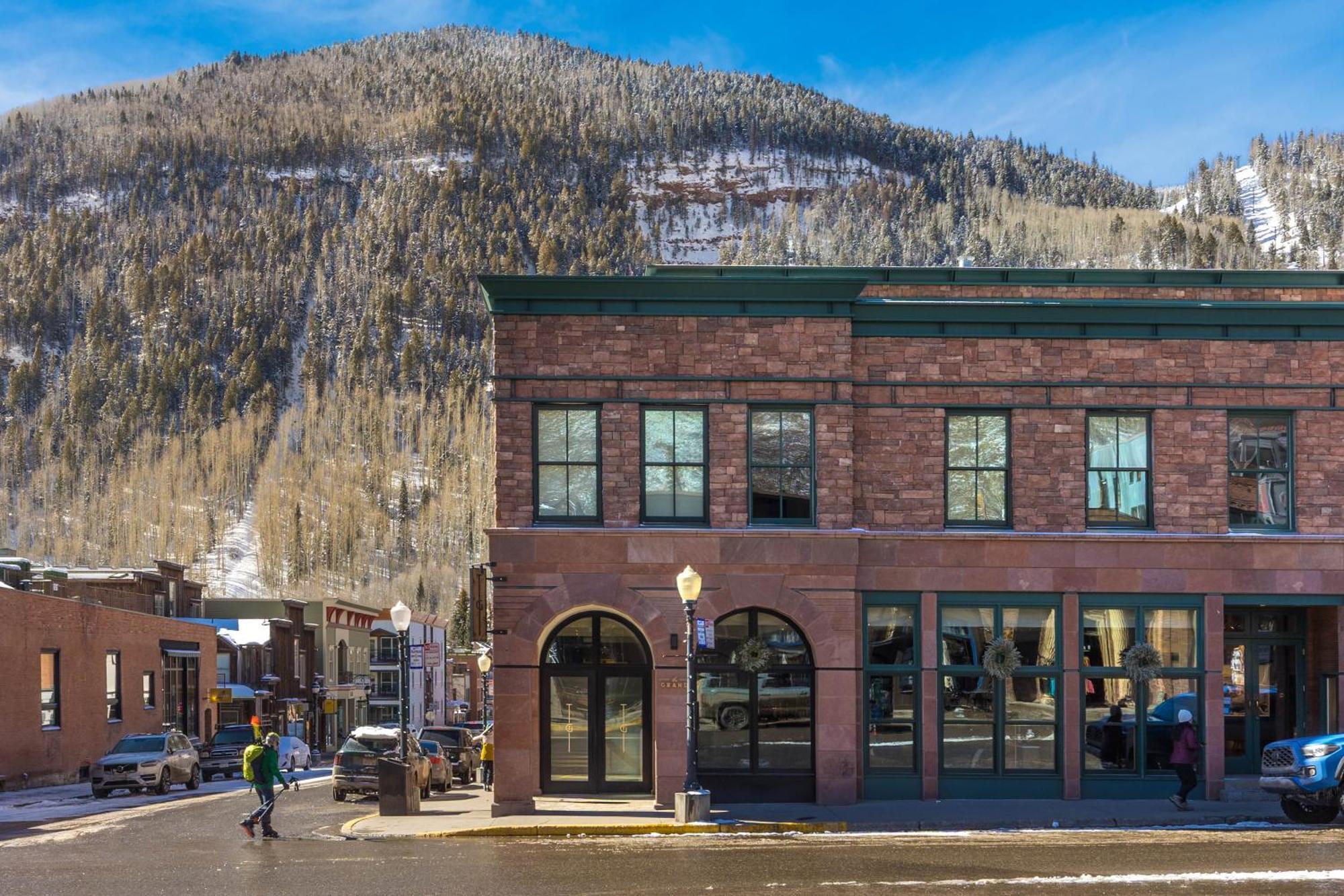 Wintercrown Penthouse By Exceptional Telluride