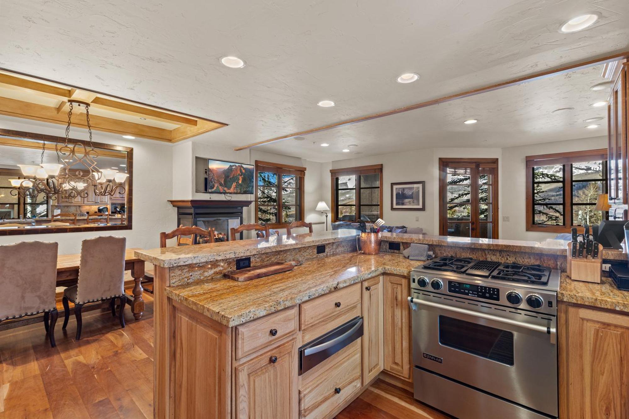 Skiside At Lorian By Exceptional Telluride