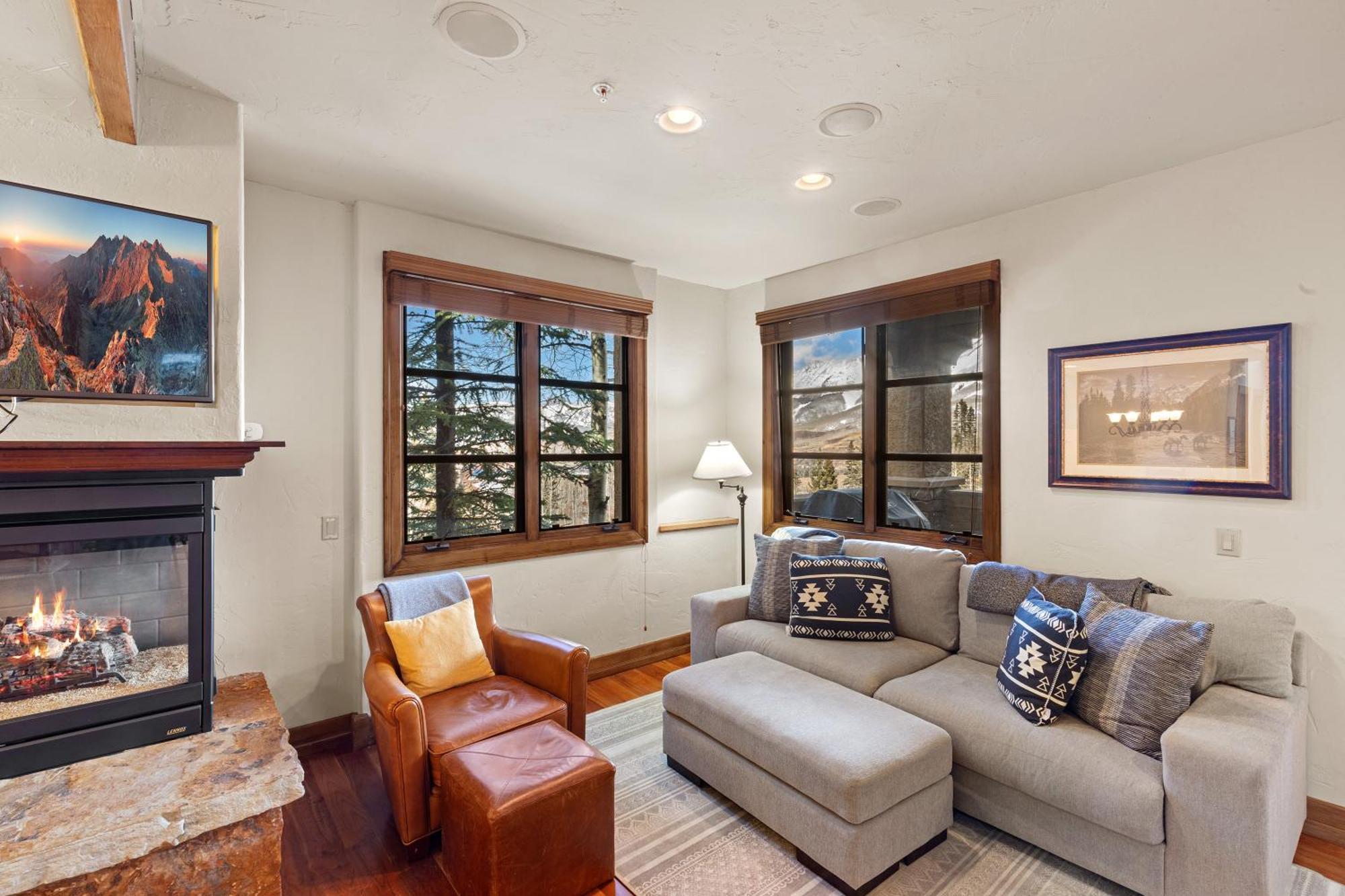 Skiside At Lorian By Exceptional Telluride