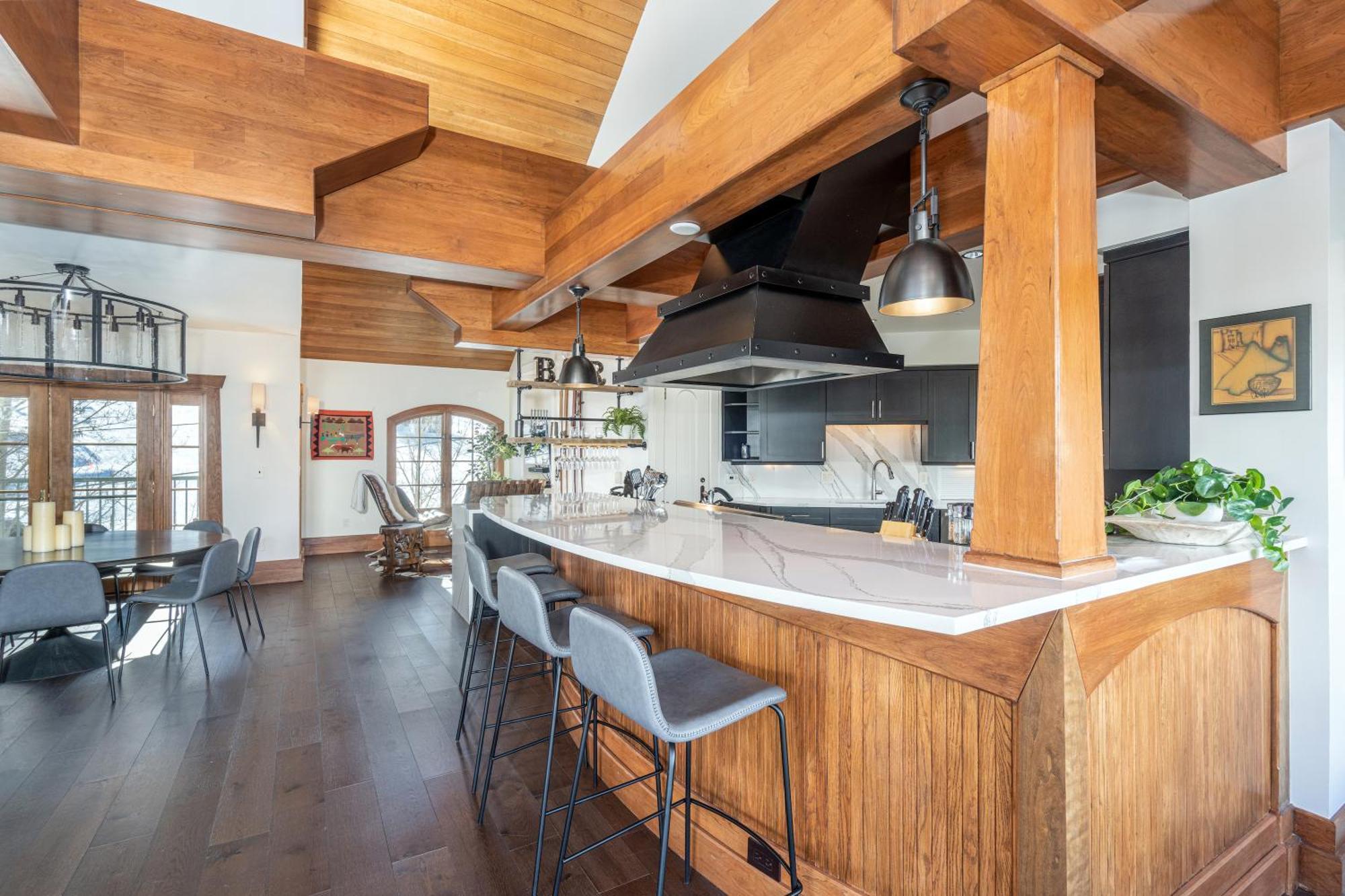 Plaza Tower By Exceptional * Telluride