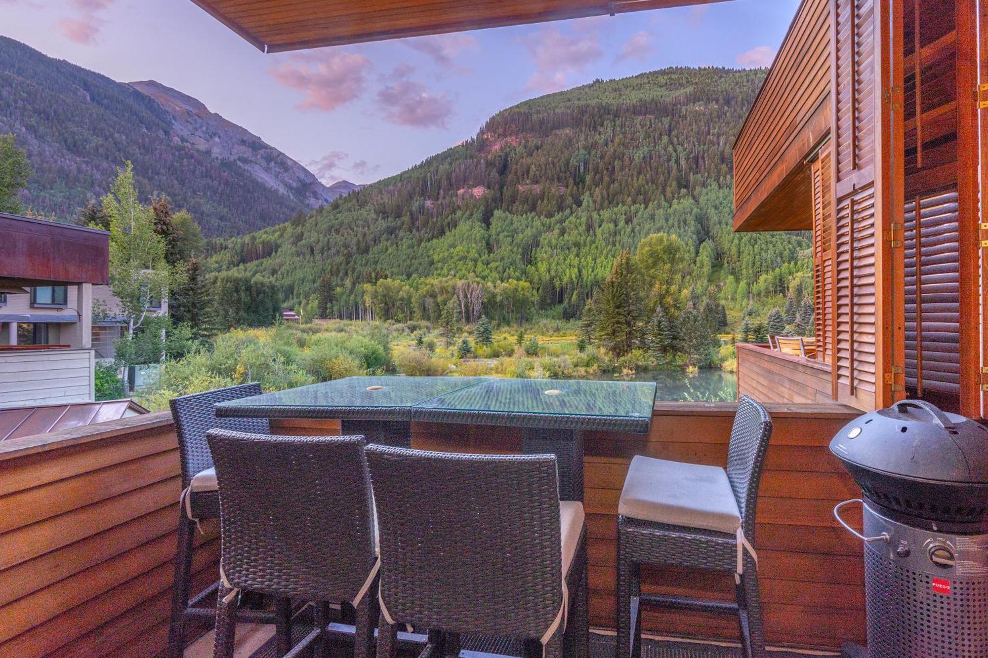 Modern Willow By Exceptional Apartment Telluride