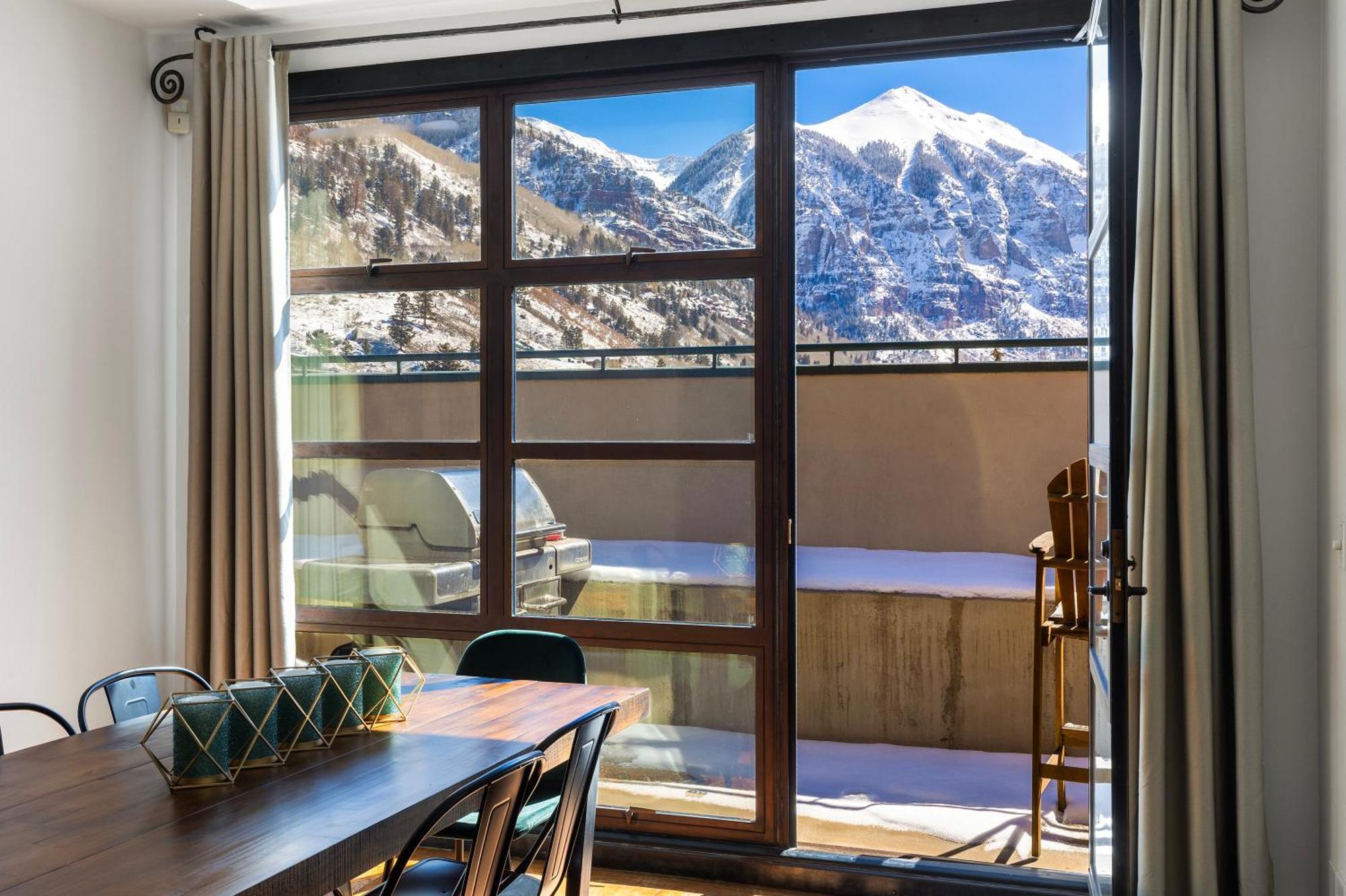 Wintercrown Penthouse By Exceptional Apartment