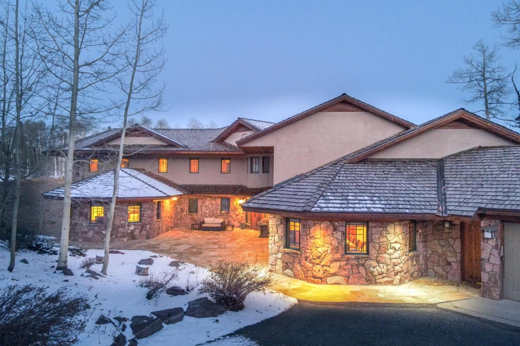 Slopeside By Exceptional Apartment