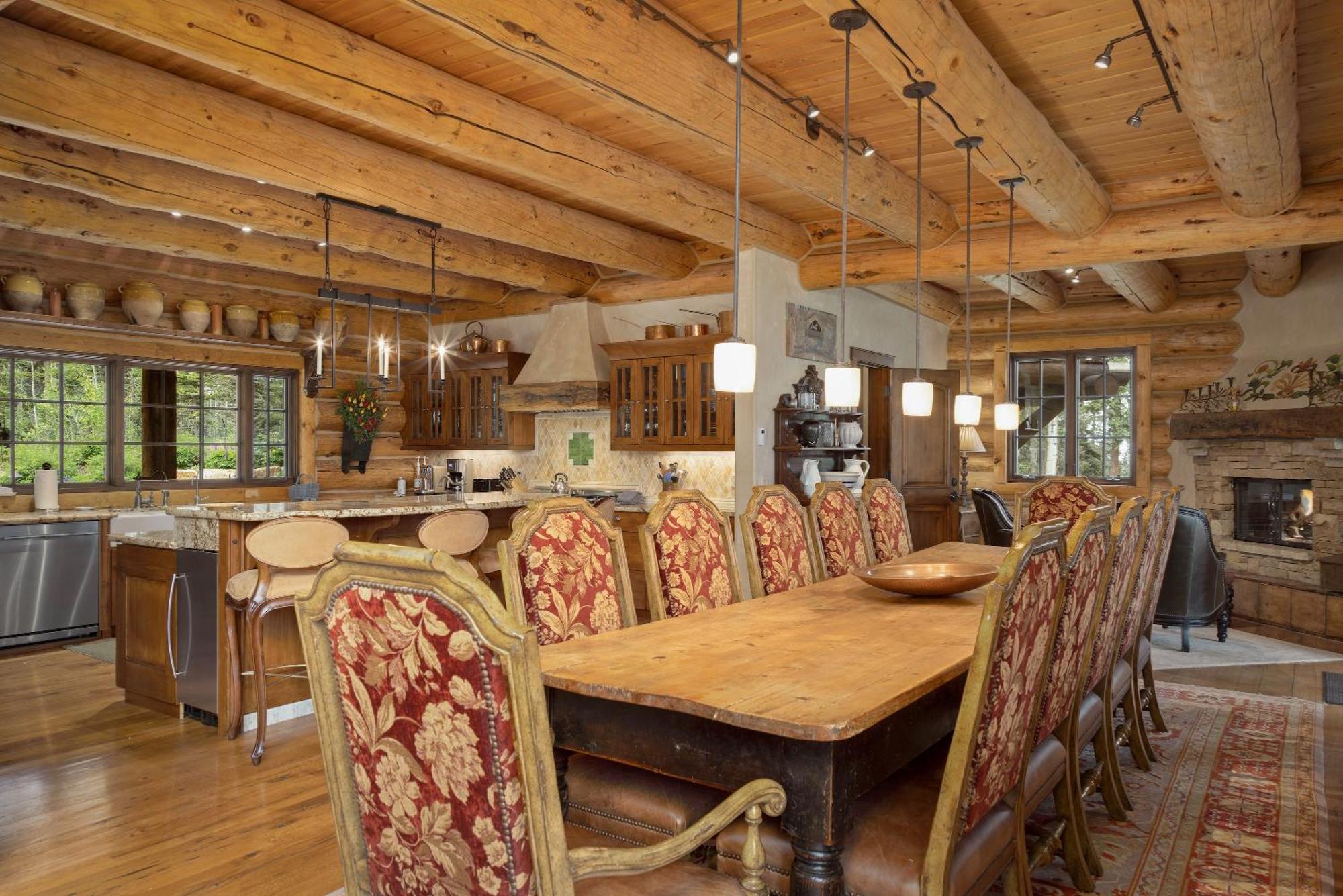 Hilltop Hideaway By Exceptional *